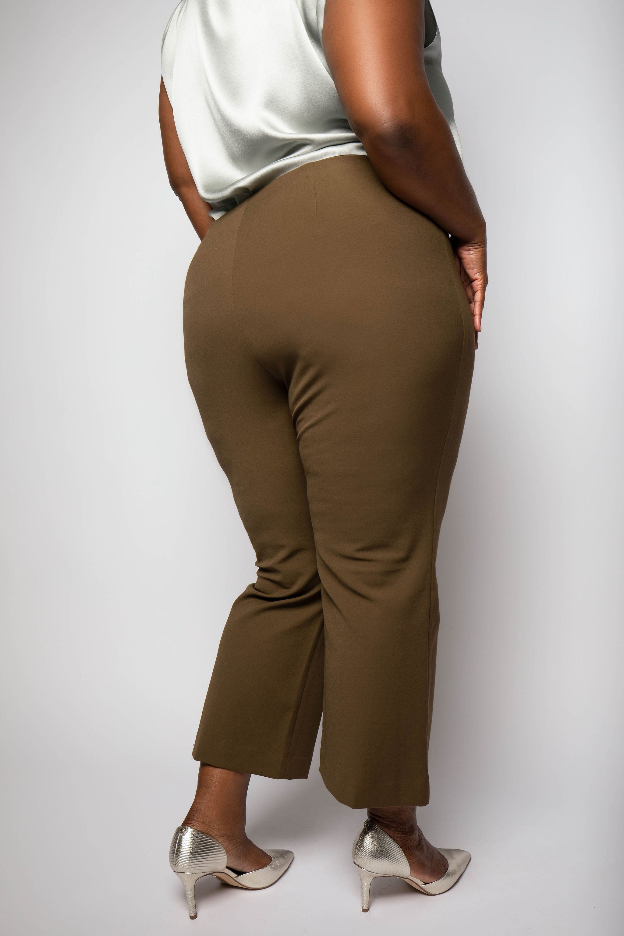 HIGH WAIST CROP FLARE PANT plus-size - AMOUR781
