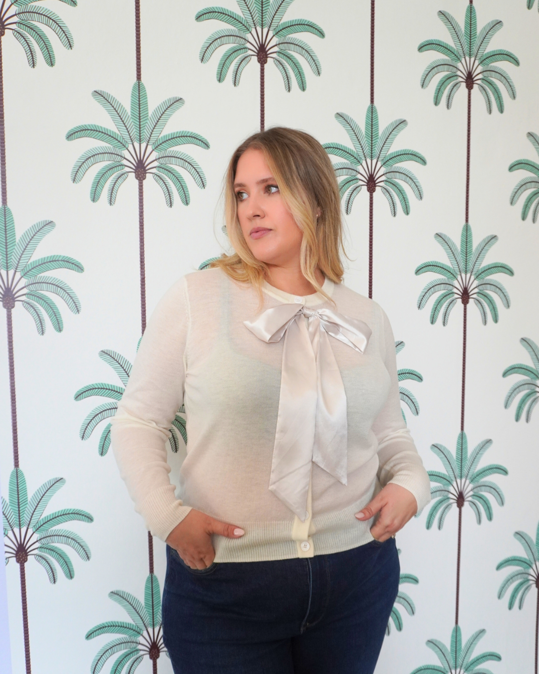 THE TAKE A BOW CARDIGAN plus-size - AMOUR781