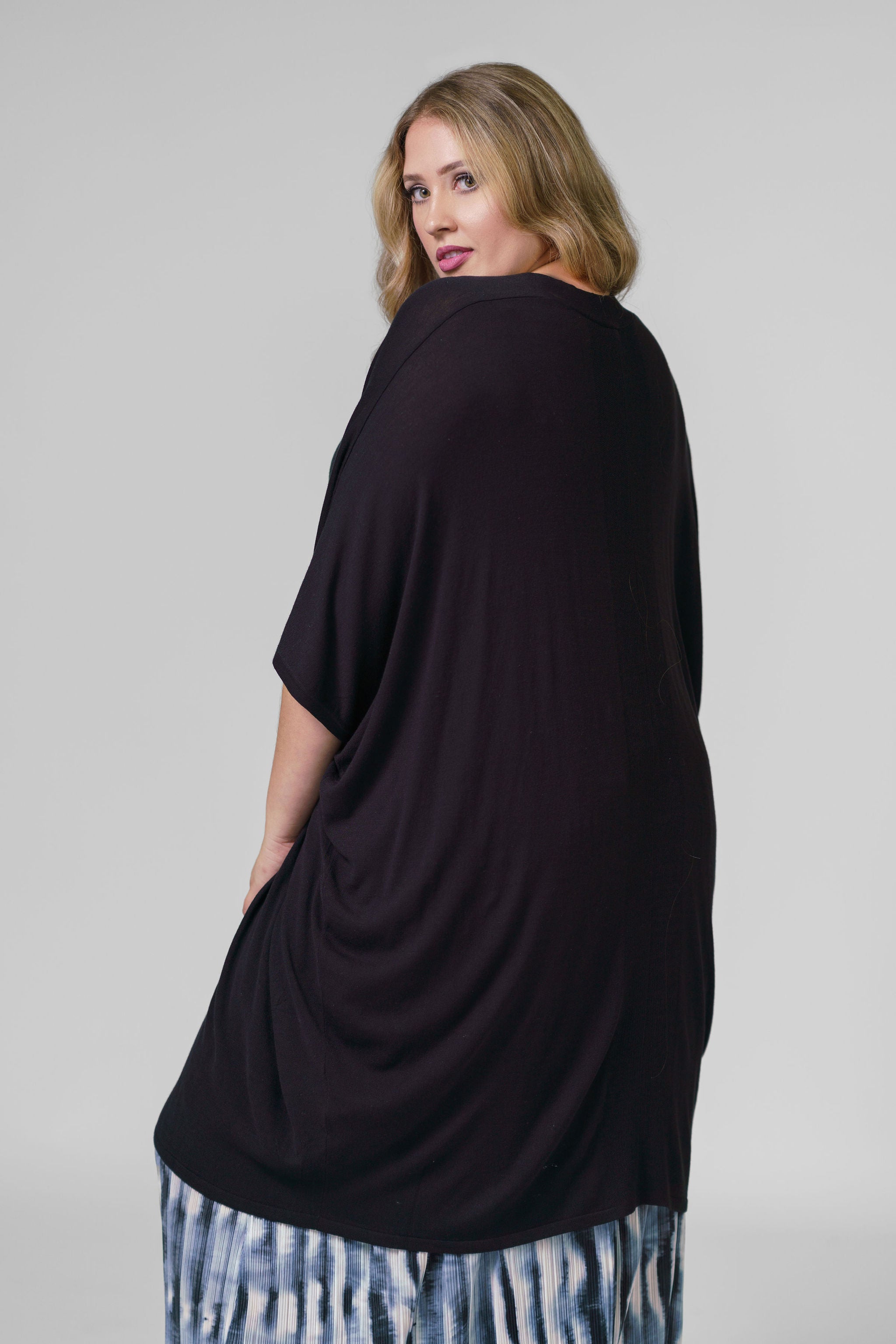 BLOOM KNIT TUNIC plus-size - AMOUR781