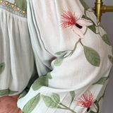 Tiara top Lotus Flower