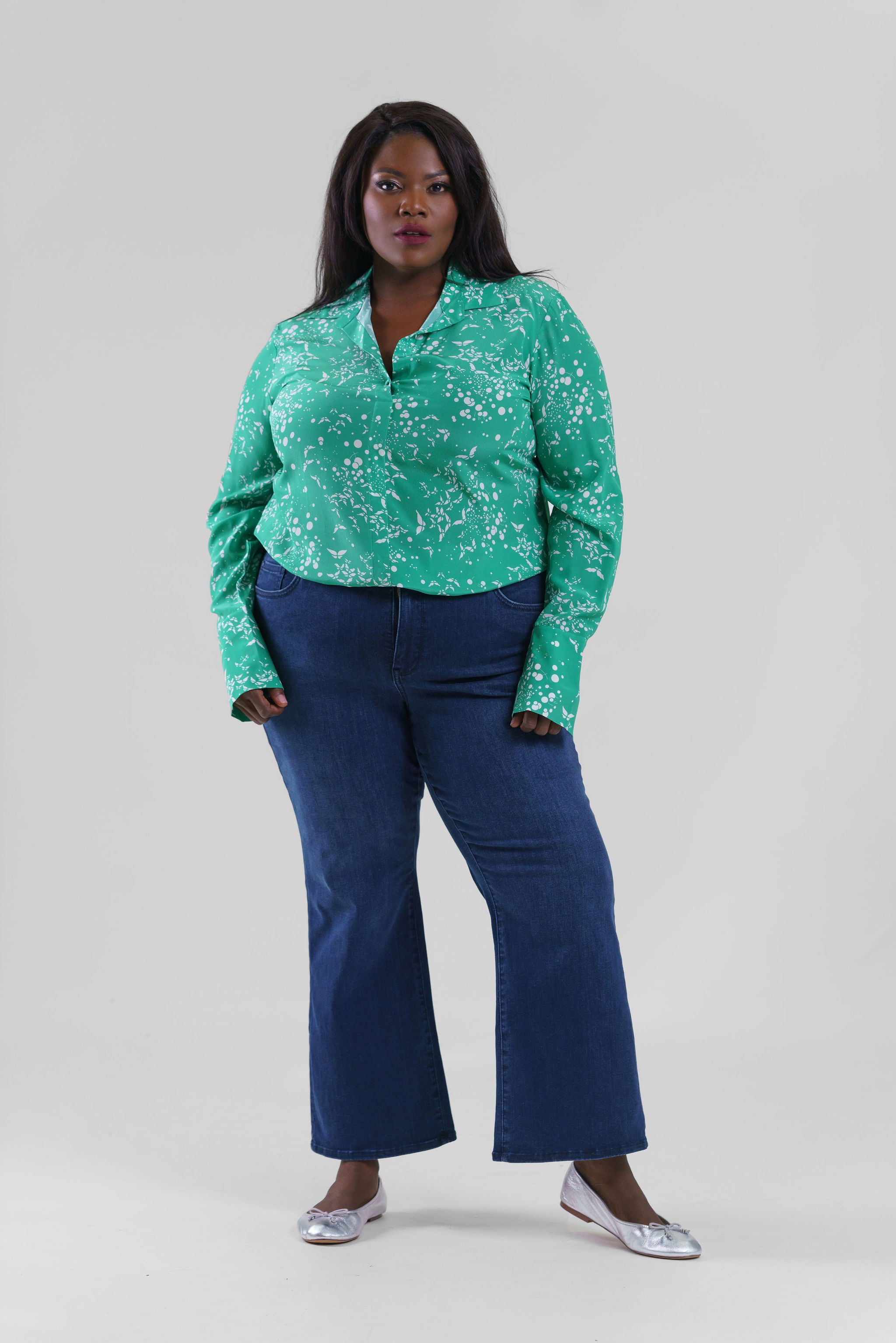 DARIA FRENCH CUFF SILK BLOUSE - Celestial Butterfly plus-size - AMOUR781