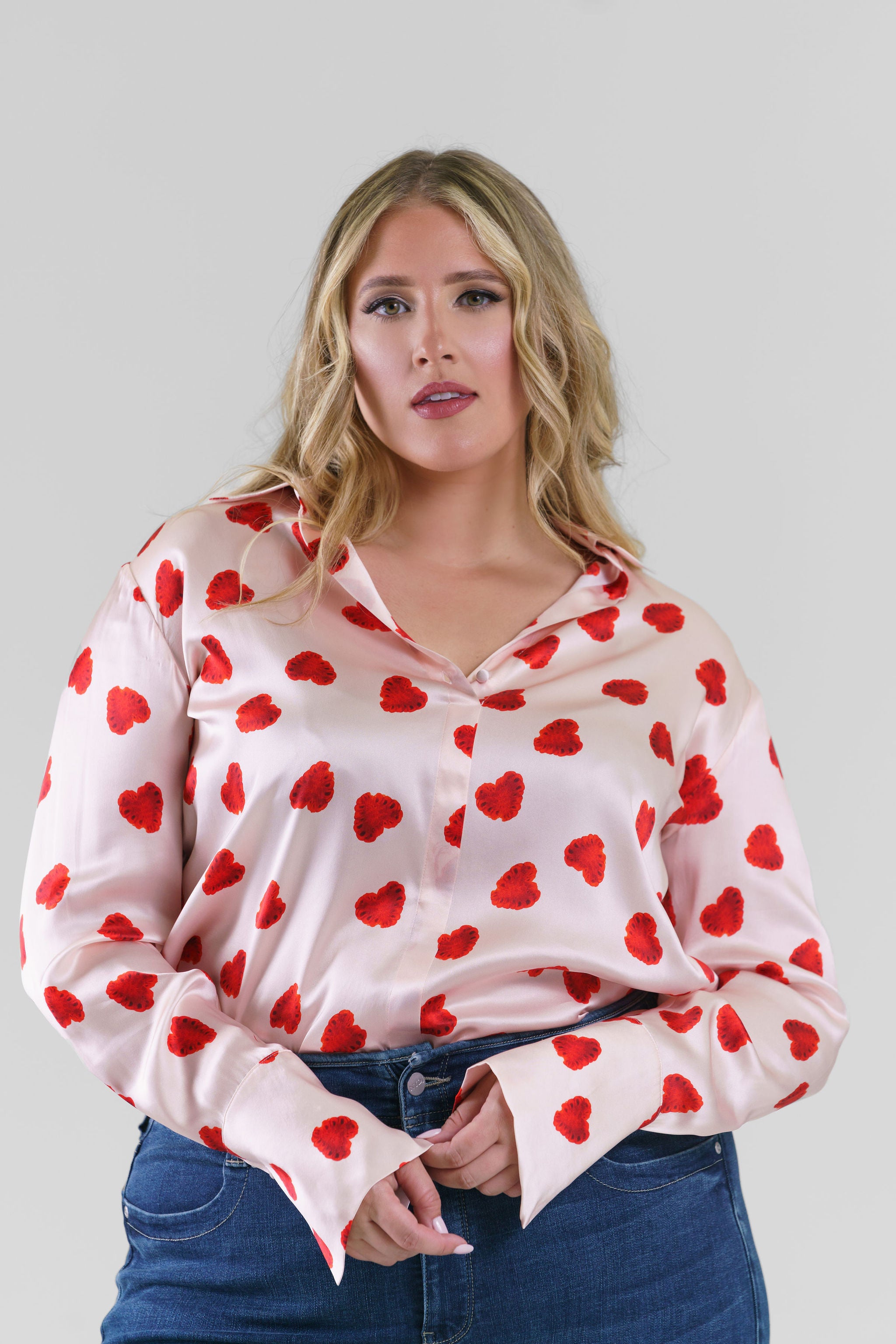 DARIA FRENCH CUFF SILK BLOUSE - Raspberry Heart plus-size - AMOUR781