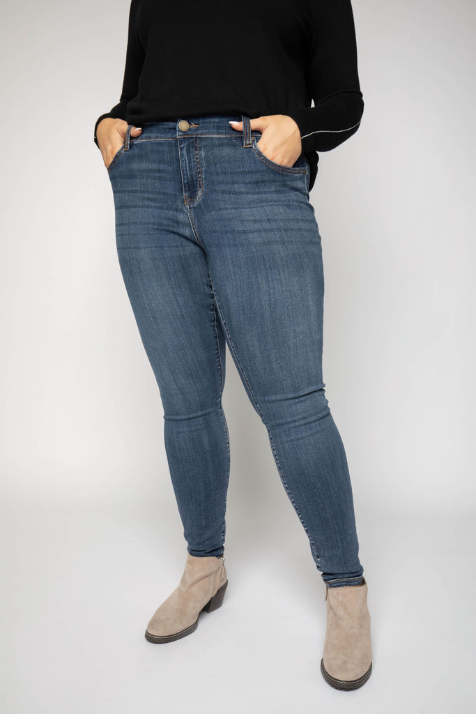 ABBY SKINNY JEAN designed by Liverpool.