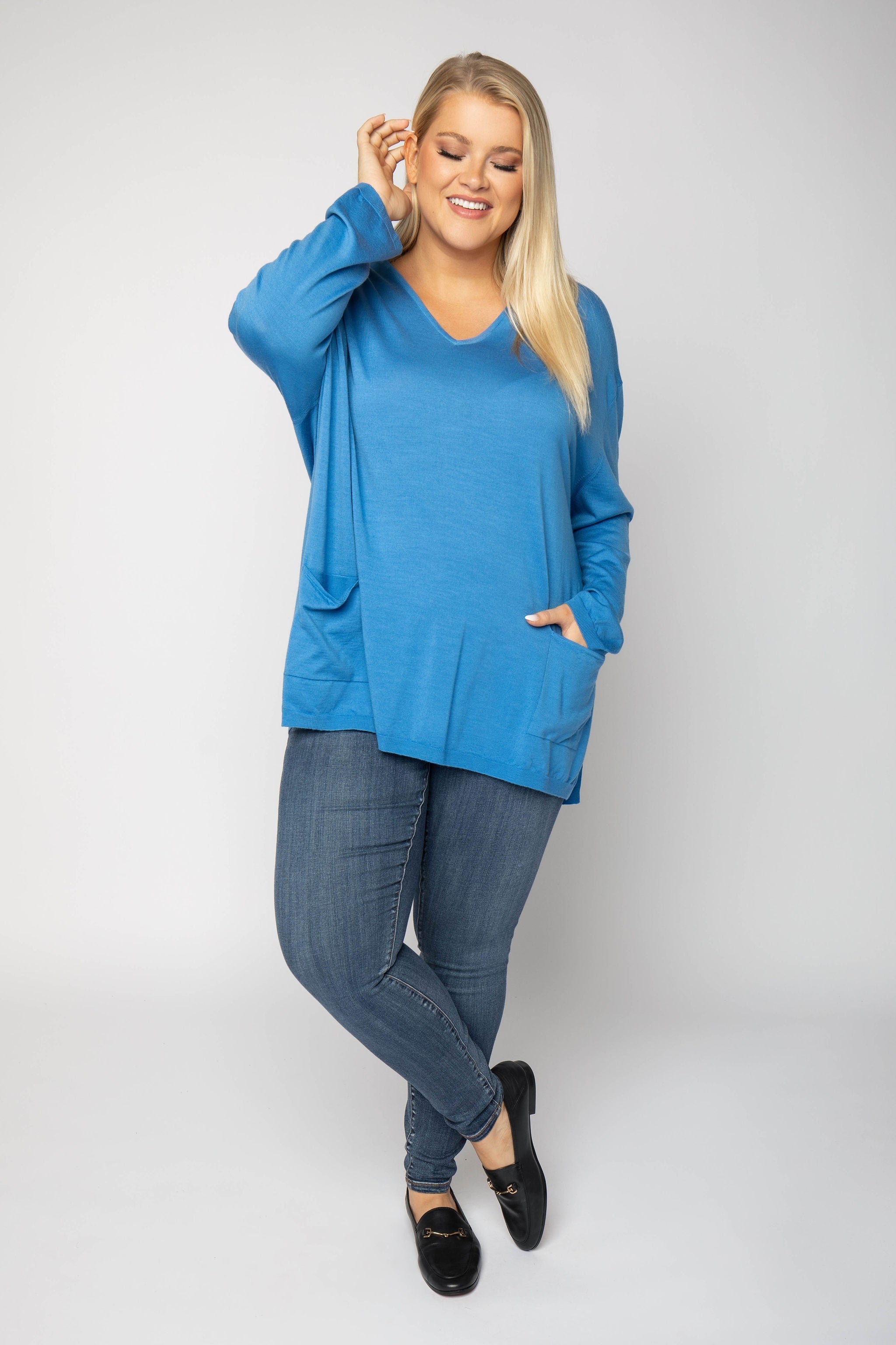 MERINO V-NECK PULLOVER plus-size - AMOUR781