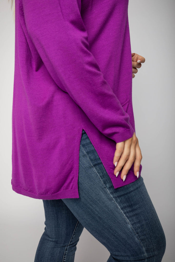MERINO V-NECK PULLOVER designed by Maison Montagut