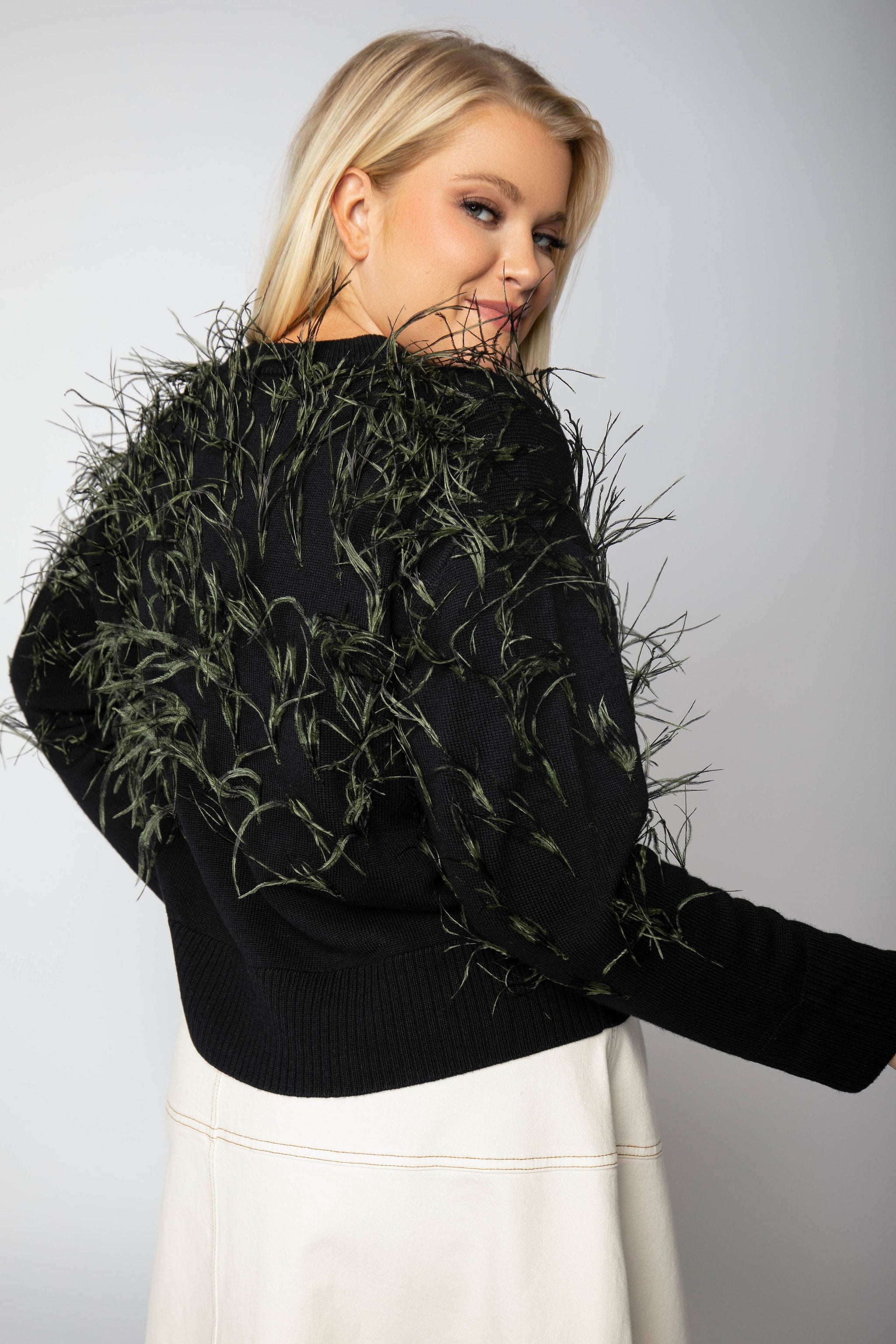 LEXIA FEATHER SWEATER plus-size - AMOUR781