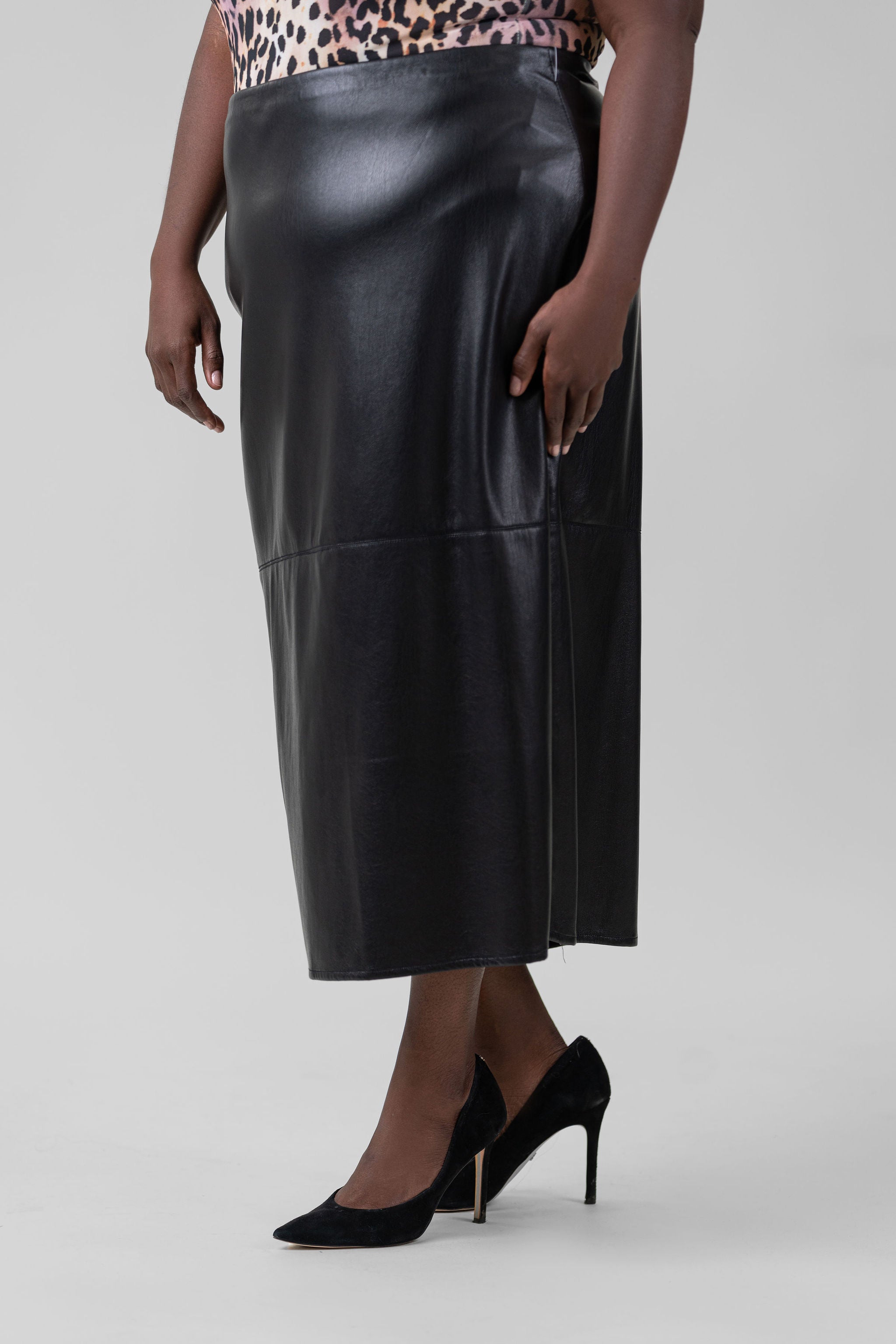 BETTER THAN LEATHER PENCIL SKIRT plus-size - AMOUR781