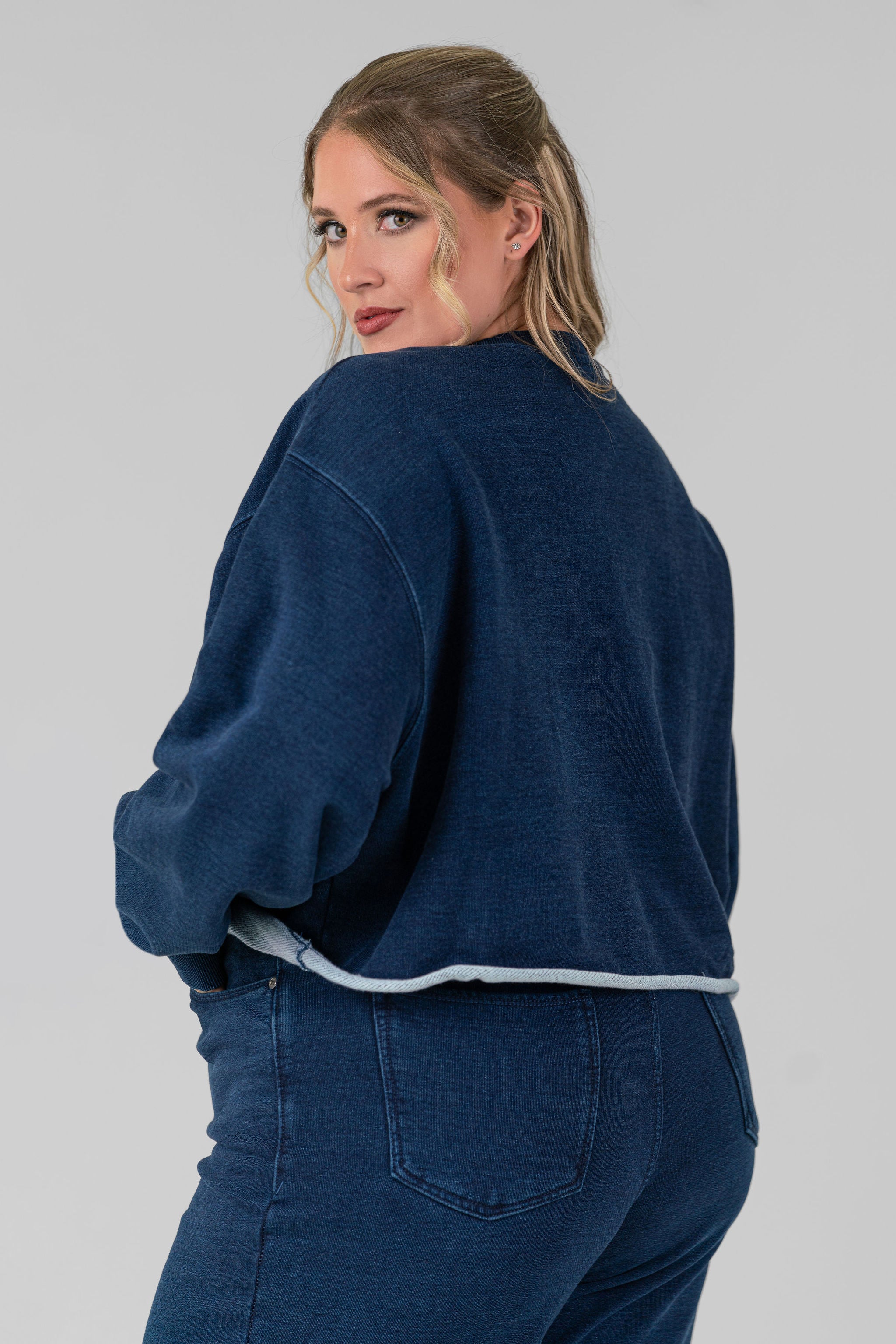 JEANIUS CROPPED SWEATSHIRT plus-size - AMOUR781