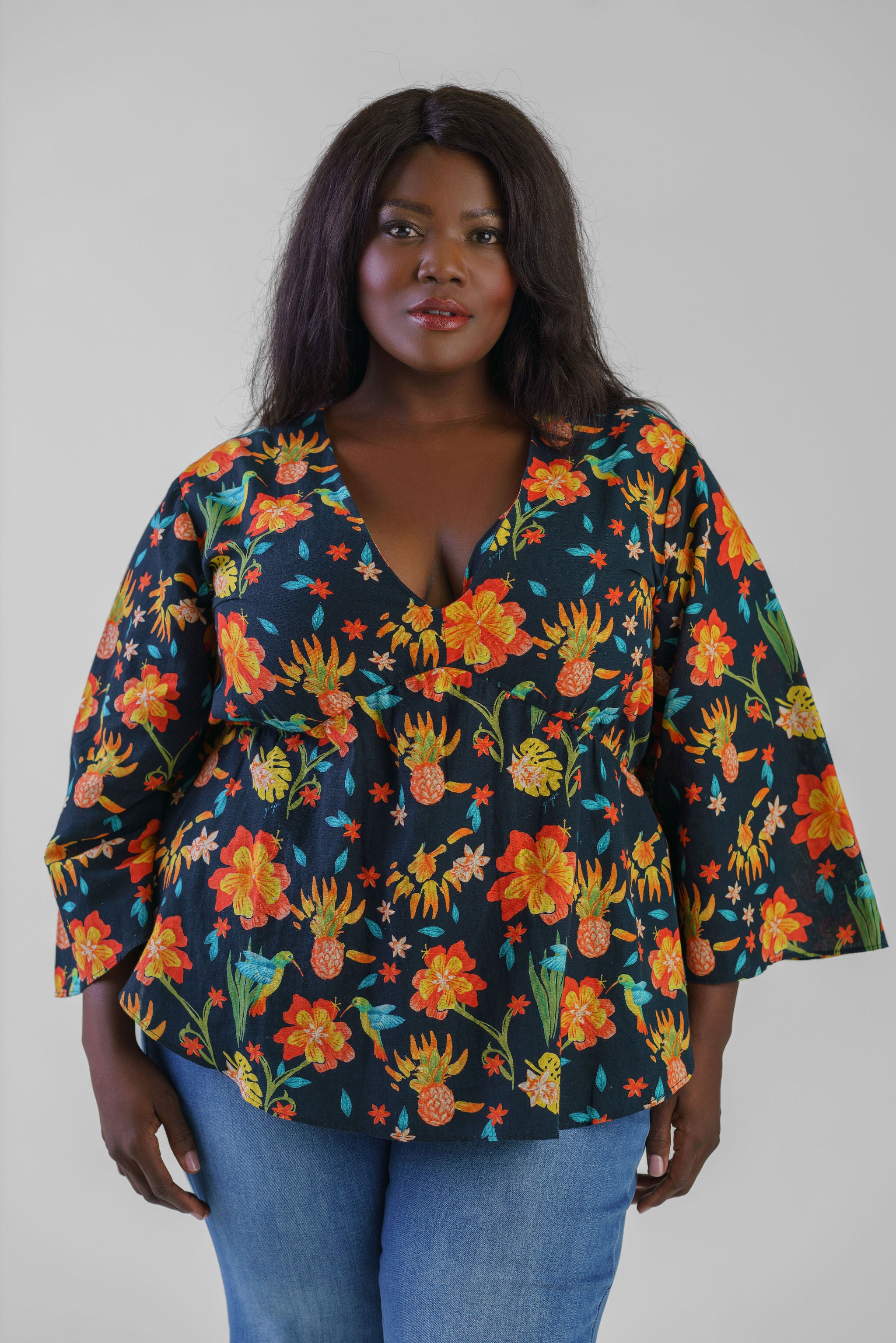 SITARA V NECK TOP plus-size - AMOUR781