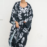 BLACK AND WHITE FLORAL MAXI ROBE plus-size - AMOUR781