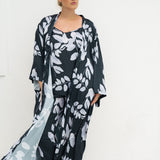 BLACK AND WHITE FLORAL MAXI ROBE plus-size - AMOUR781