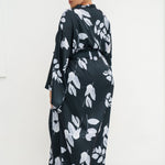 BLACK AND WHITE FLORAL MAXI ROBE plus-size - AMOUR781