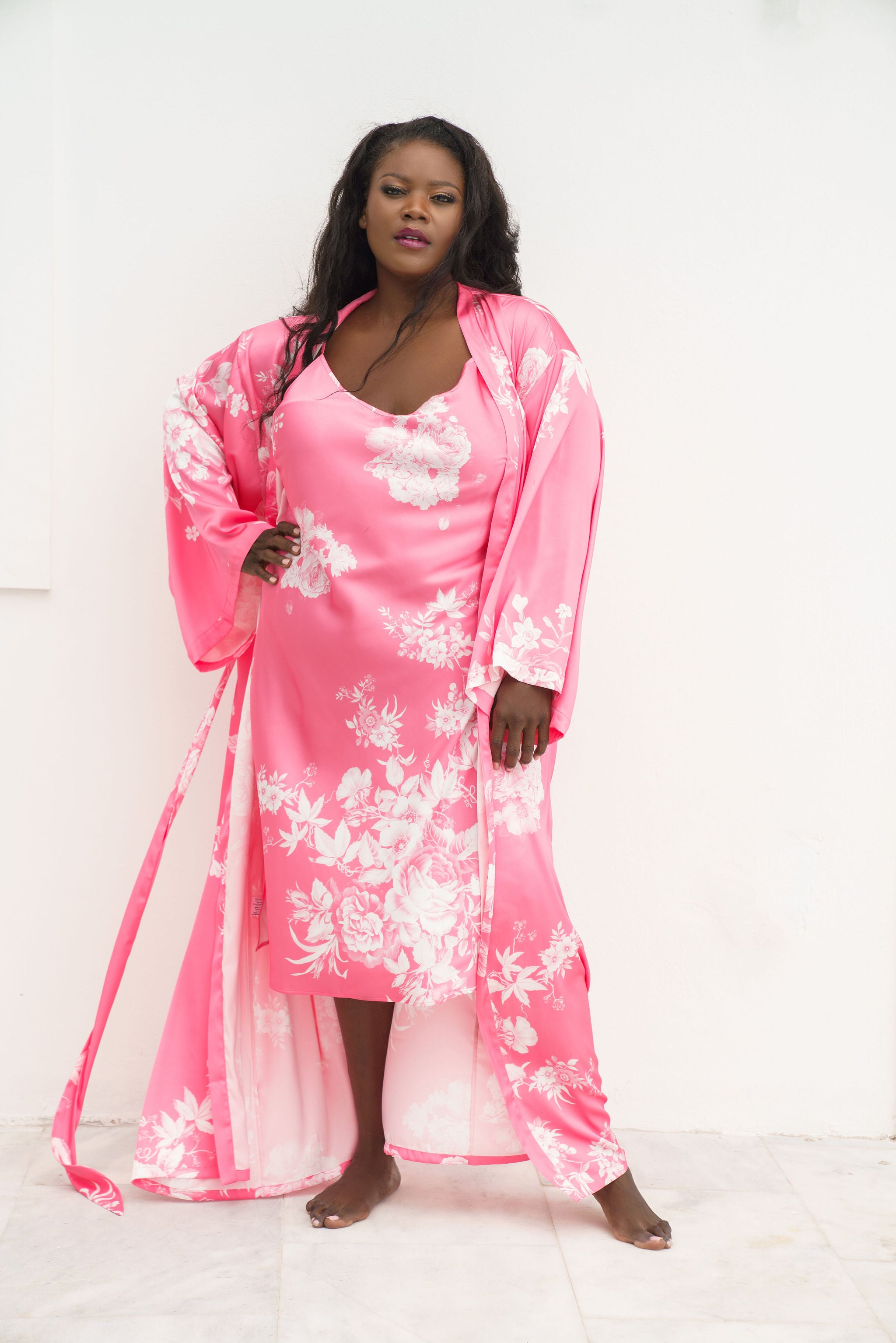 PINK AND WHITE FLORAL MAXI ROBE plus-size - AMOUR781