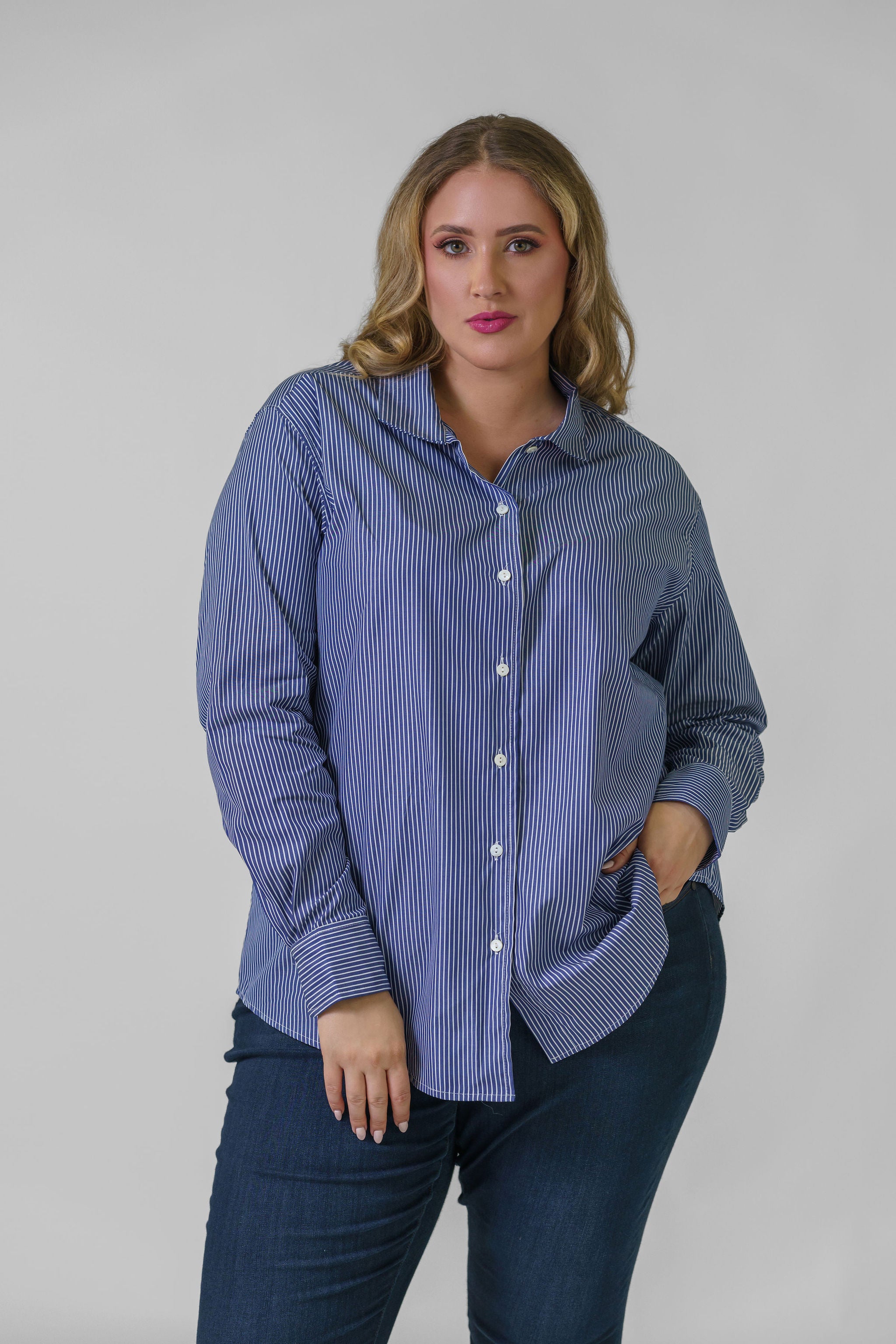 JOAN - EASY CUT BRIGHT END ON END COTTONS plus-size - AMOUR781