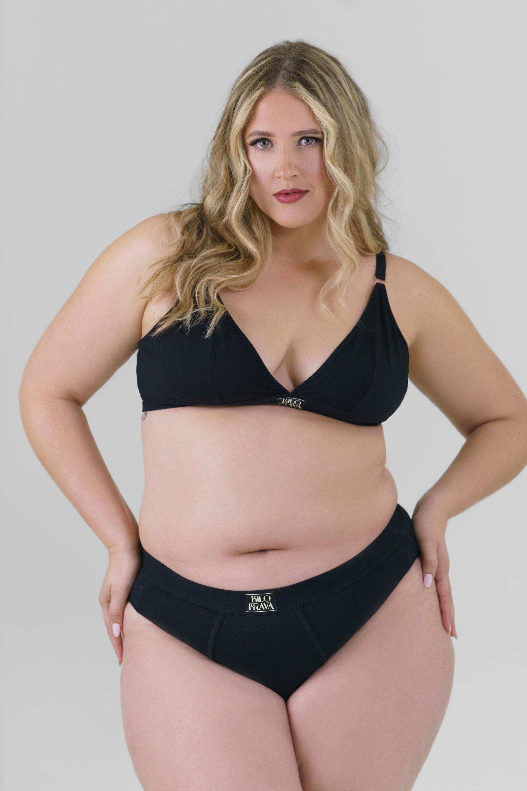 TRIANGLE BRALETTE plus-size - AMOUR781