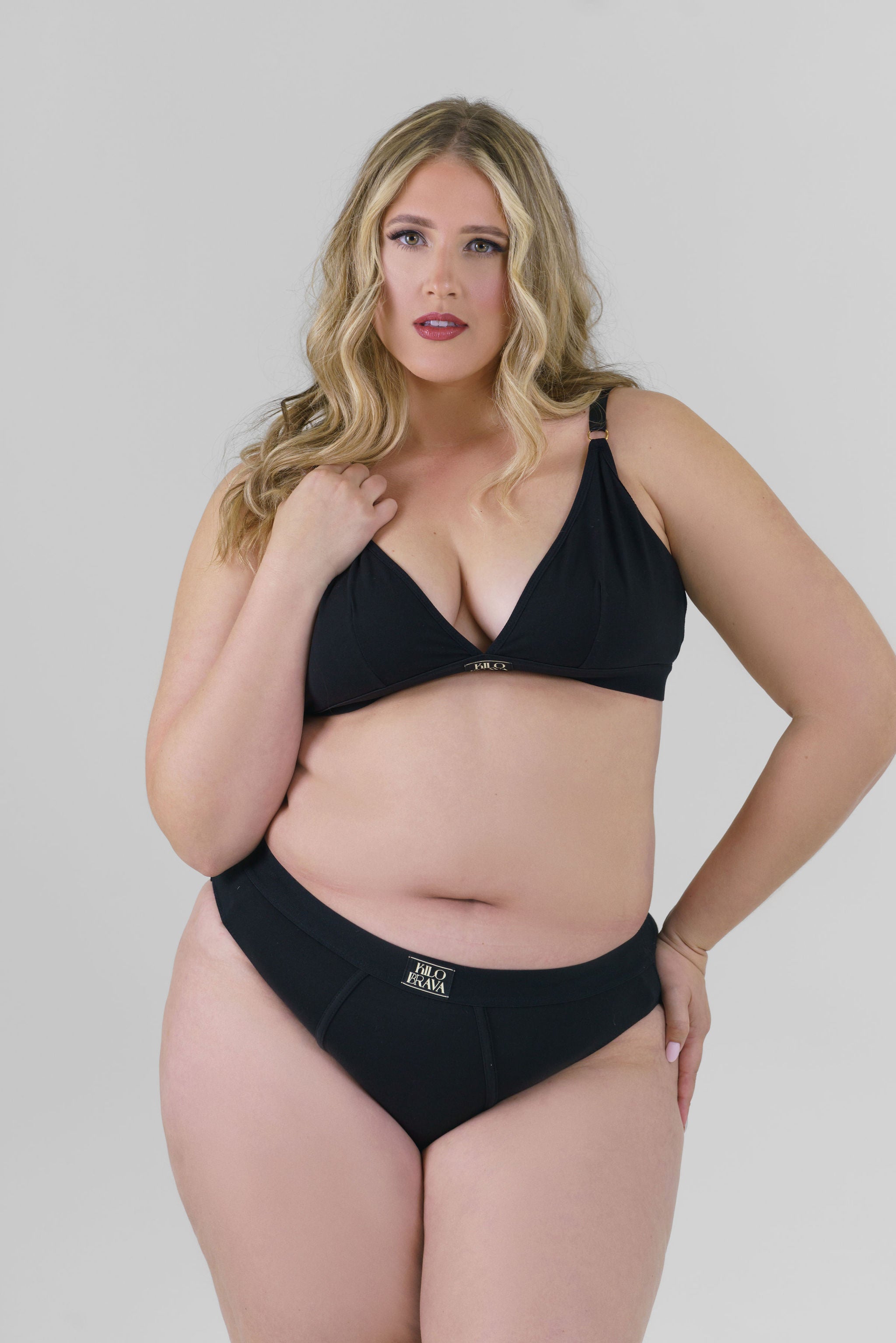 TRIANGLE BRALETTE plus-size - AMOUR781