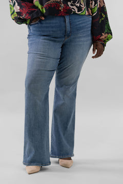 ANA HIGH RISE FLARE JEANS plus-size - AMOUR781