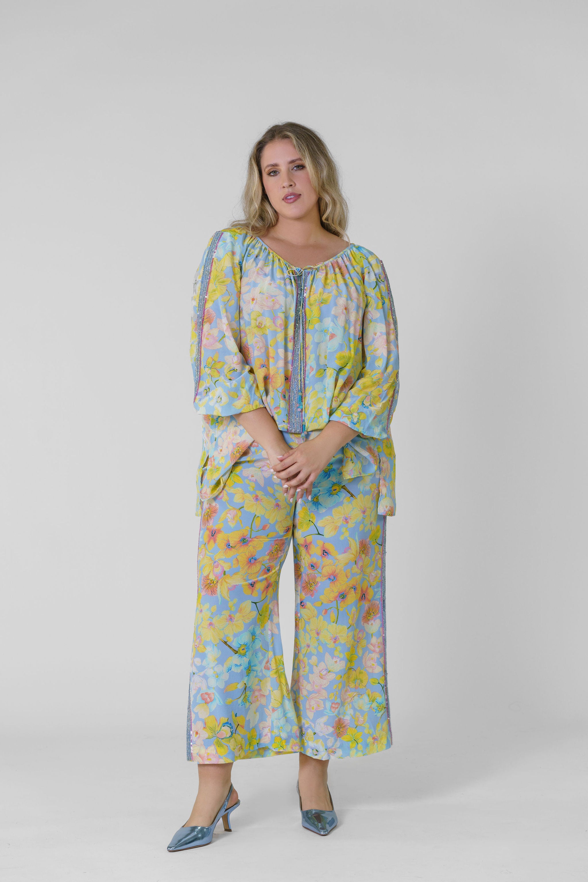 ORCHID BLOOM EMBELLISHED PANTS plus-size - AMOUR781