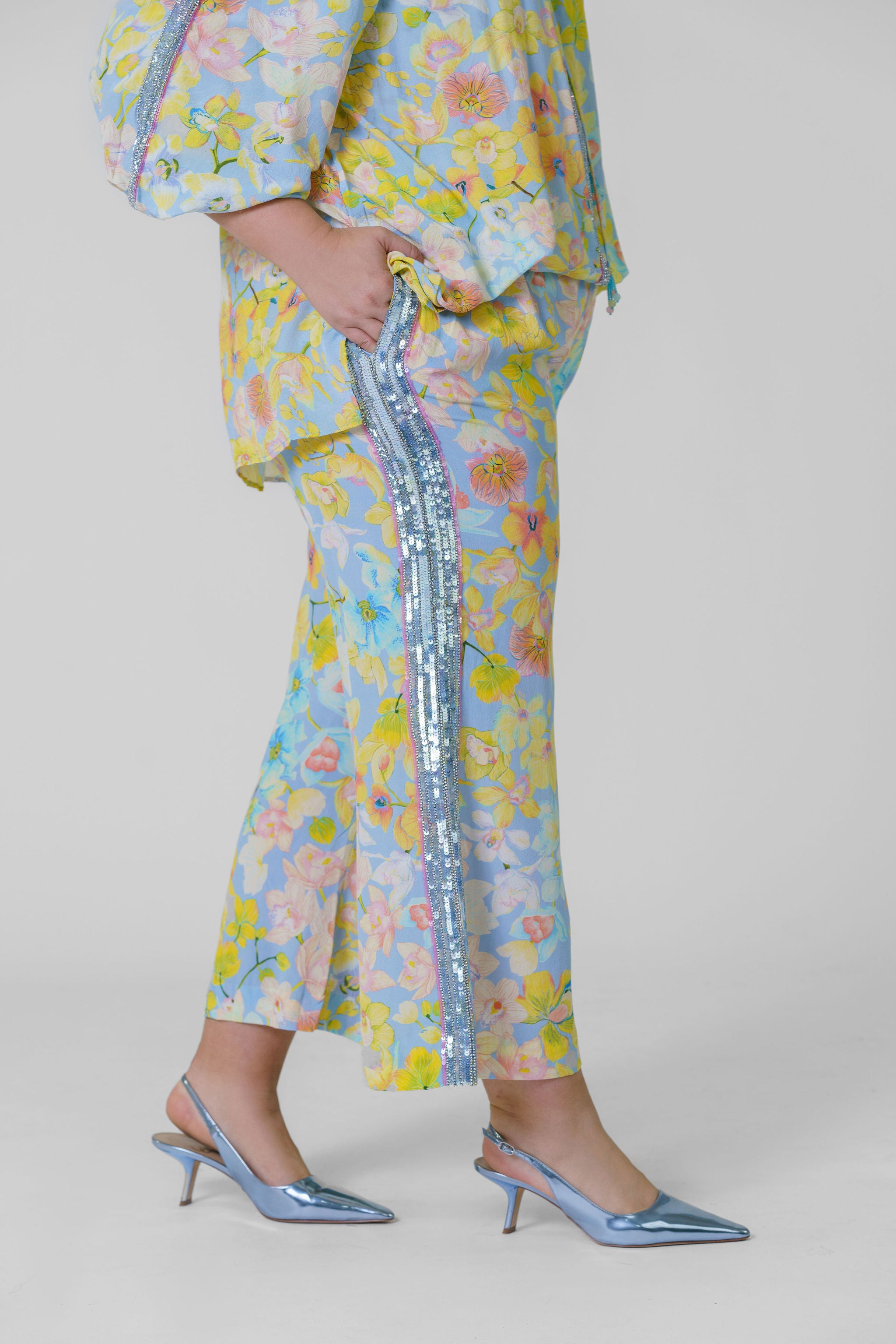 ORCHID BLOOM EMBELLISHED PANTS plus-size - AMOUR781