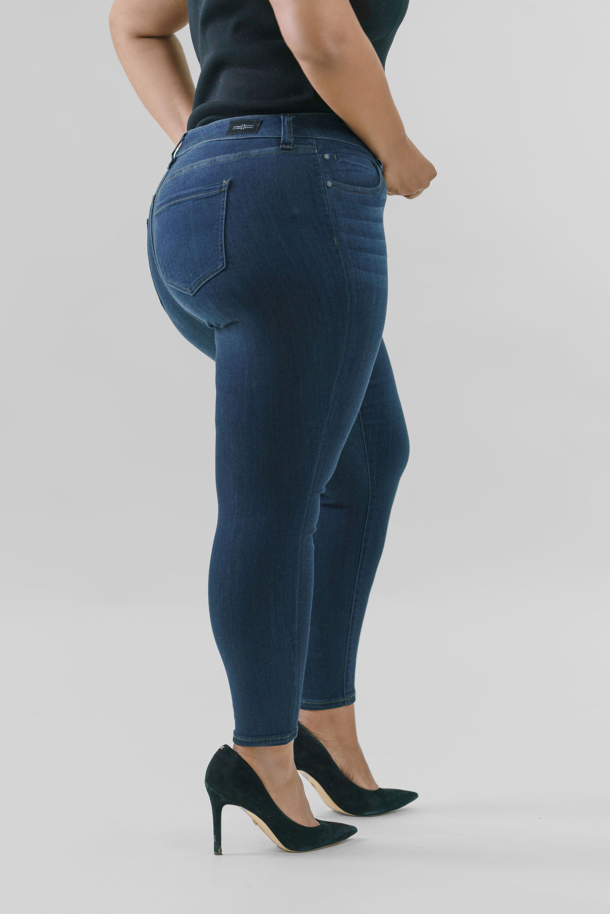 ABBY ANKLE 28" JEAN plus-size - AMOUR781