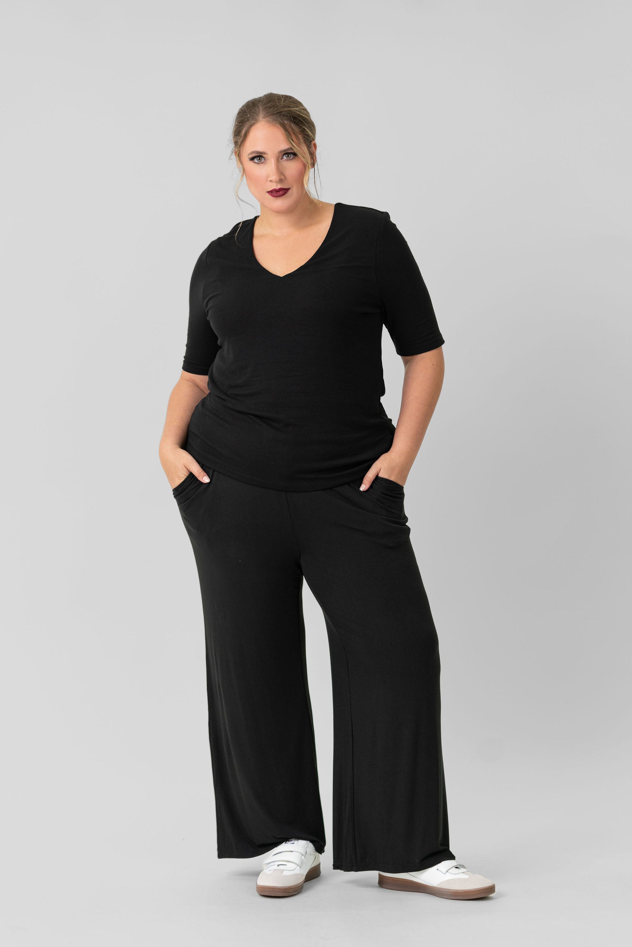 DOUBLE LAYER V-NECK RIB KNIT TOP plus-size - AMOUR781