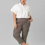 UTILITY CROP WITH TAB HEM AND CARGO plus-size - AMOUR781