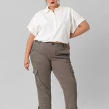 UTILITY CROP WITH TAB HEM AND CARGO plus-size - AMOUR781