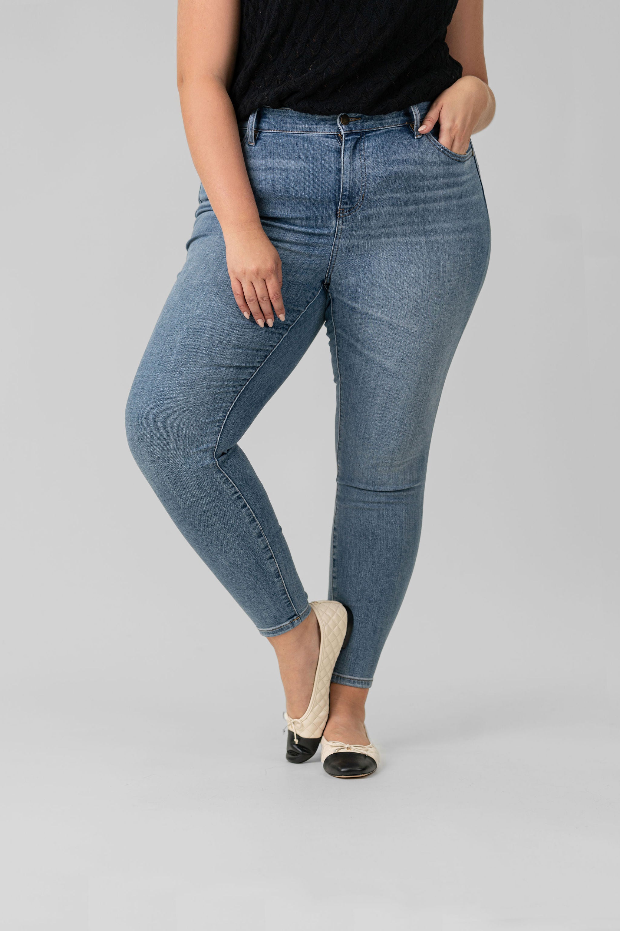 ABBY HI-RISE ANKLE SKINNY 28" JEAN plus-size - AMOUR781