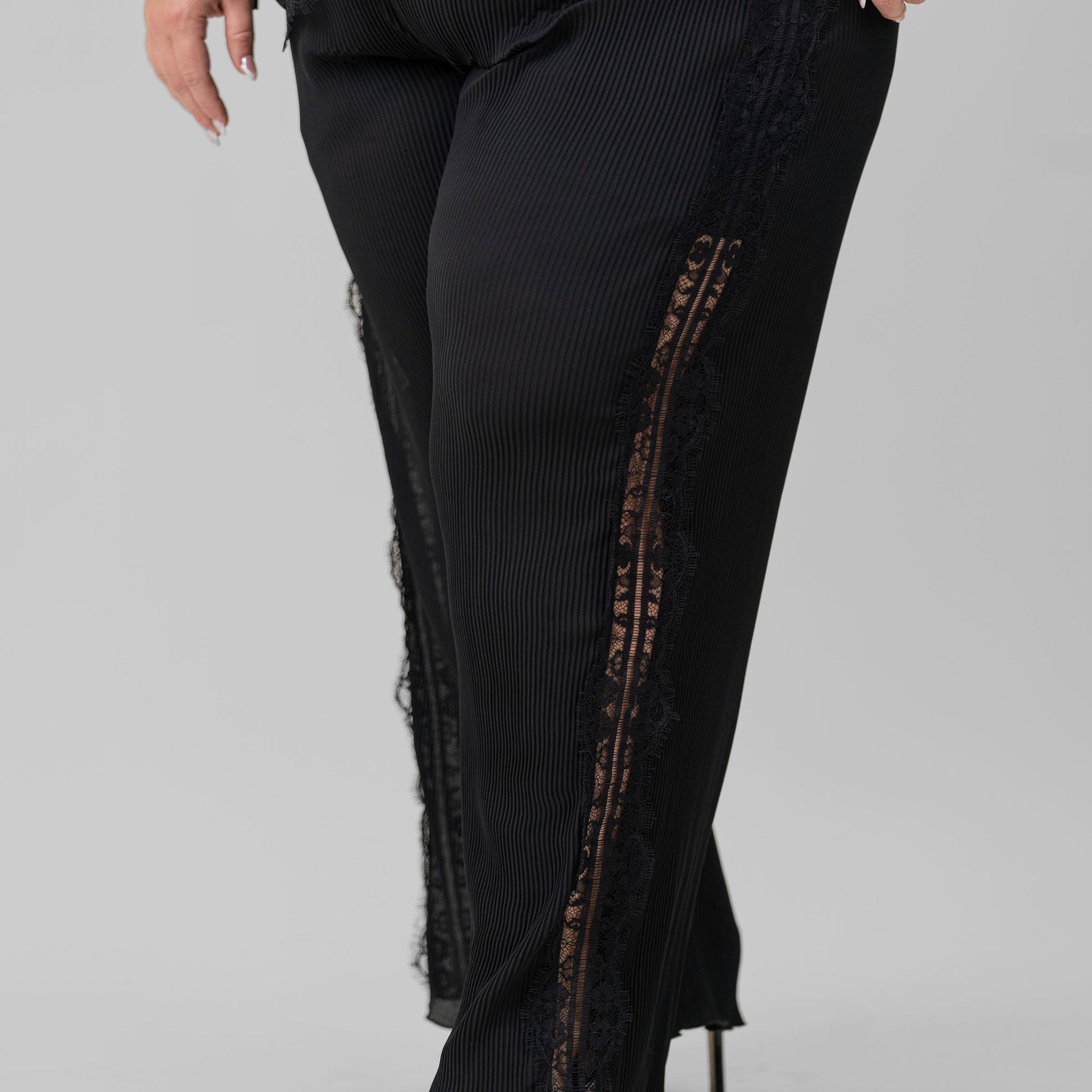 PLEATED TROUSER WITH LACE TRIM plus-size - AMOUR781