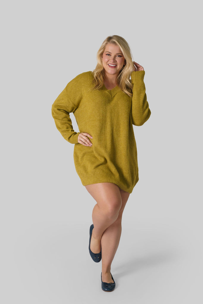 FLUFFY V-NECK LONG JUMPER - AMOUR781
