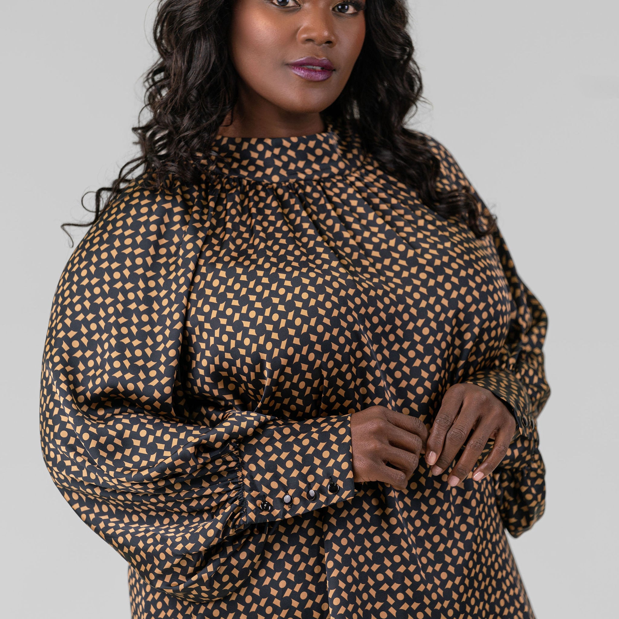 GOLD DIAMOND PRINT BLOUSE - AMOUR781