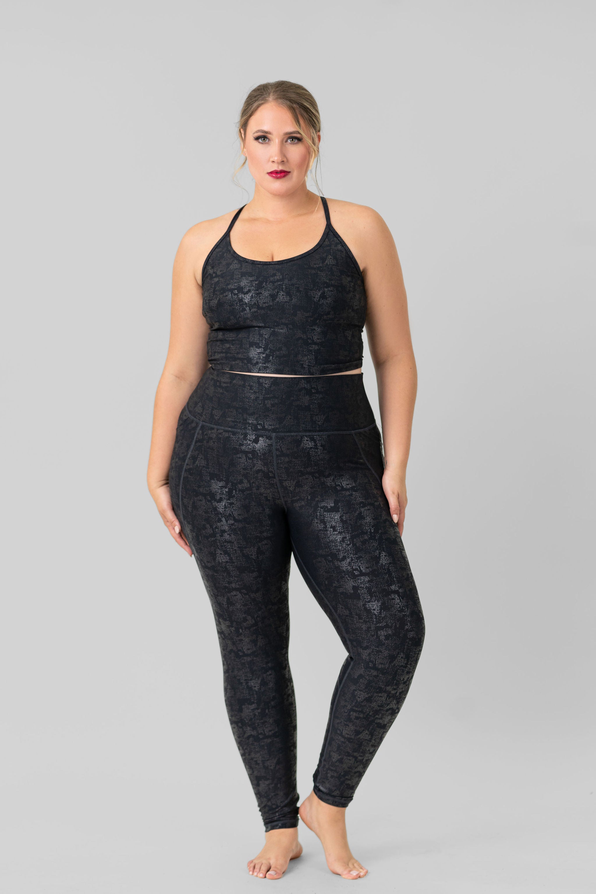 CROPPED METALLIC FOIL CAMI plus-size - AMOUR781