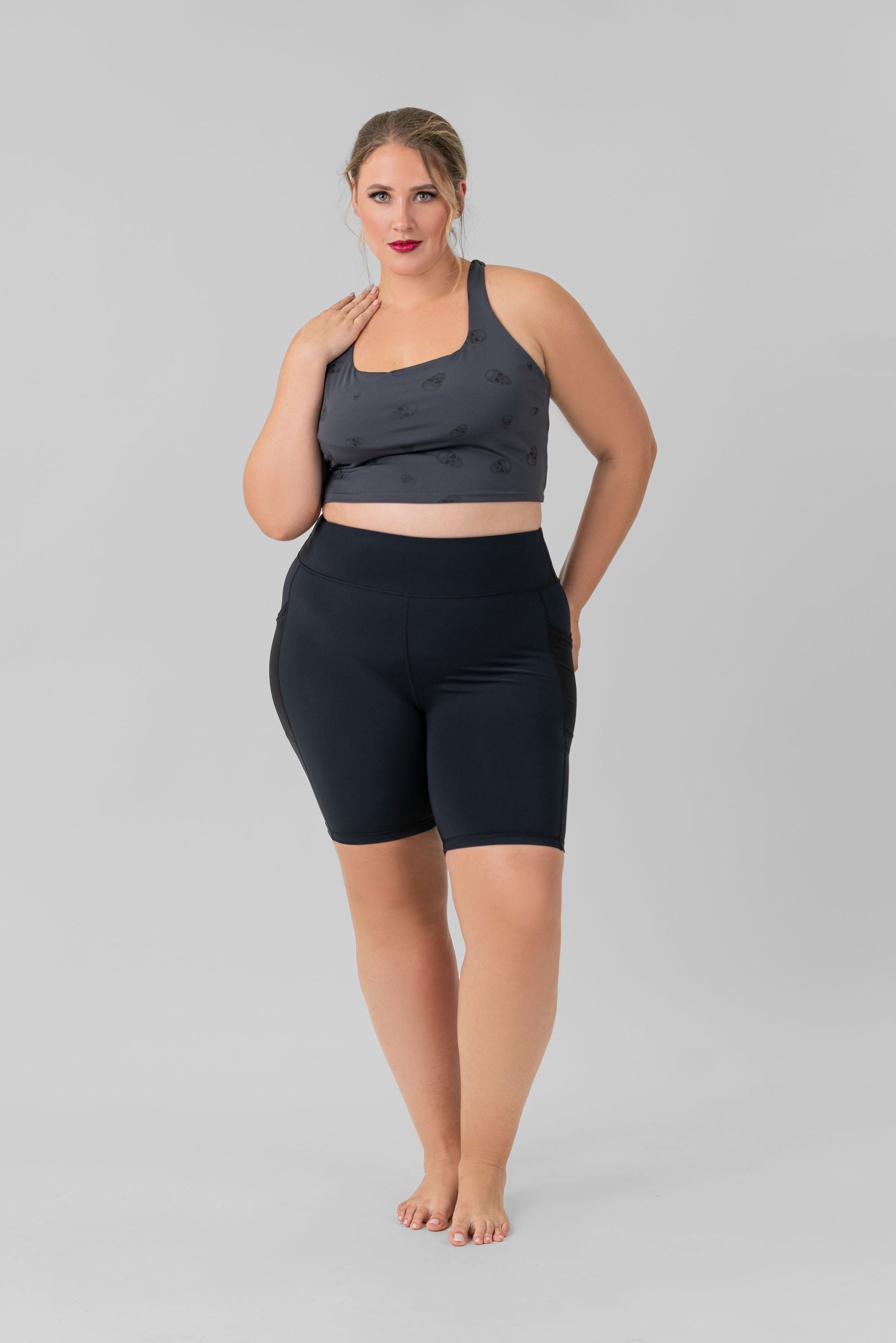 SWEETHEART ZIPPERED BACK SHORTS plus-size - AMOUR781