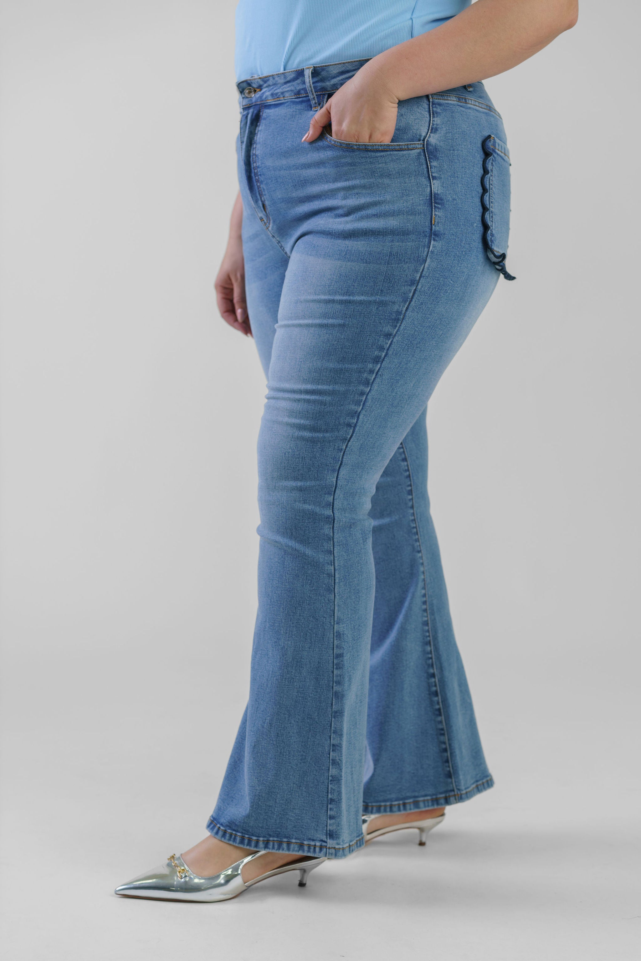 DENIM FLARE SCALLOP JEAN plus-size - AMOUR781