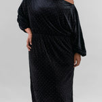 BLACK LONG SLEEVED VELVET TILLY DRESS plus-size - AMOUR781