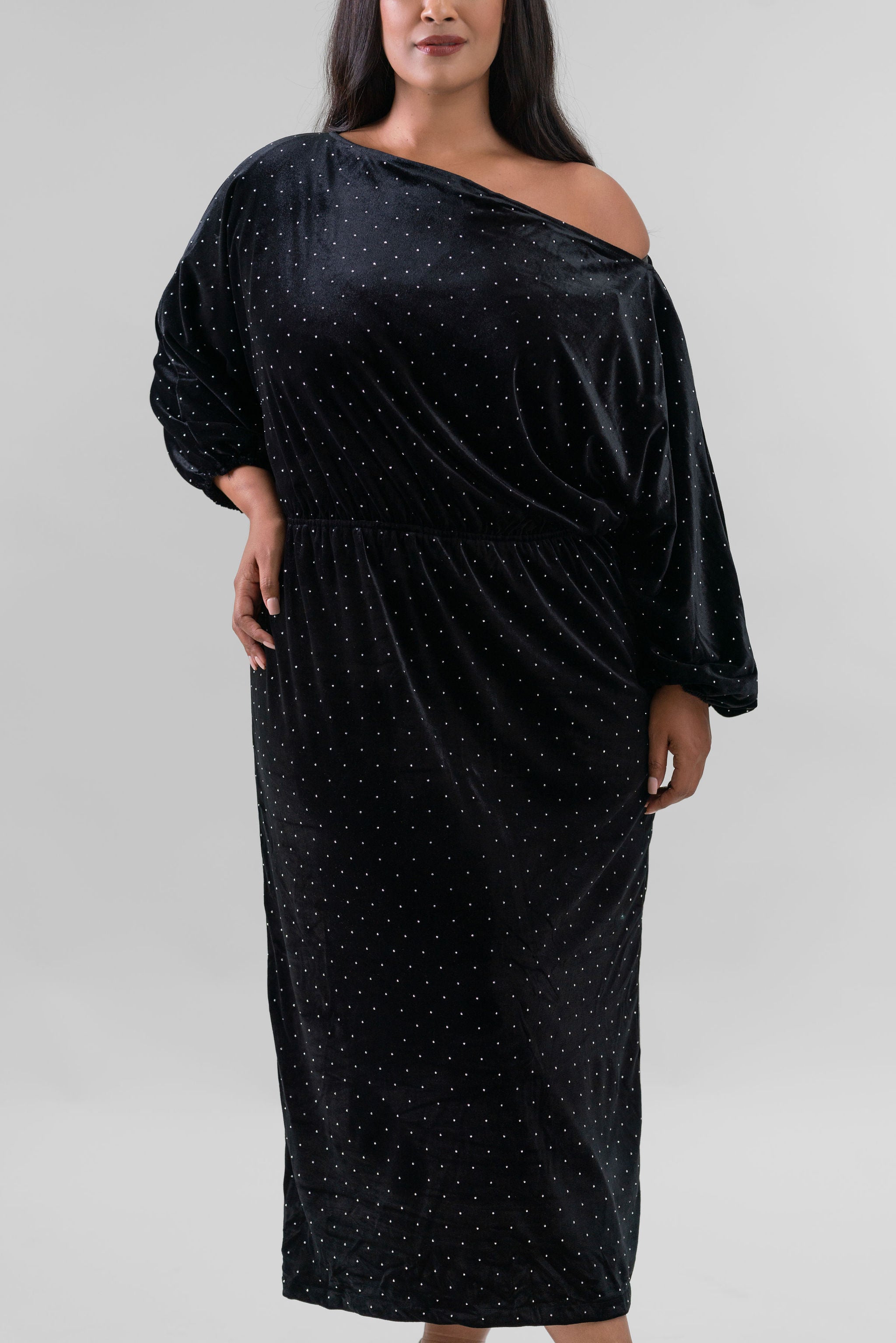 BLACK LONG SLEEVED VELVET TILLY DRESS plus-size - AMOUR781