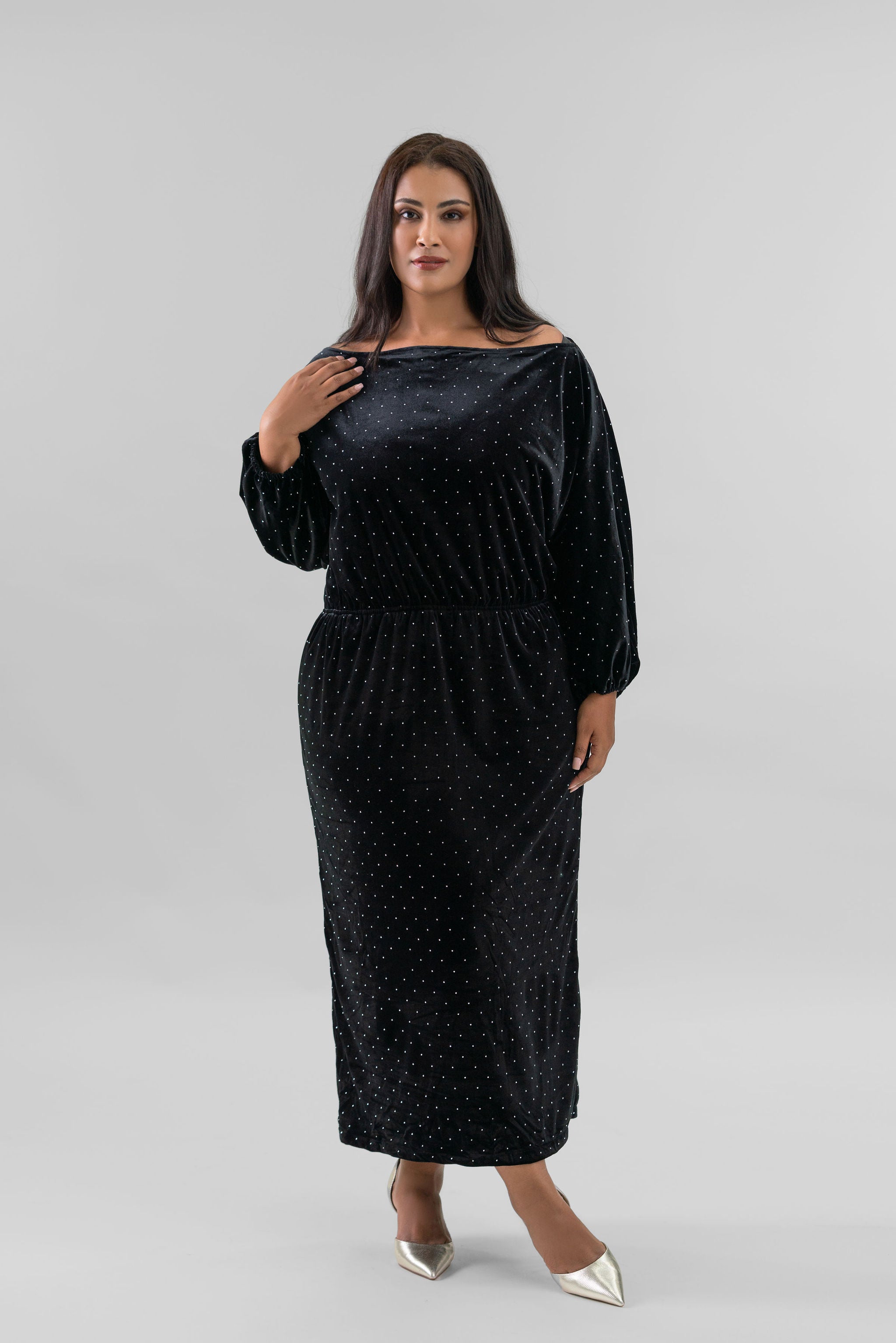 BLACK LONG SLEEVED VELVET TILLY DRESS plus-size - AMOUR781