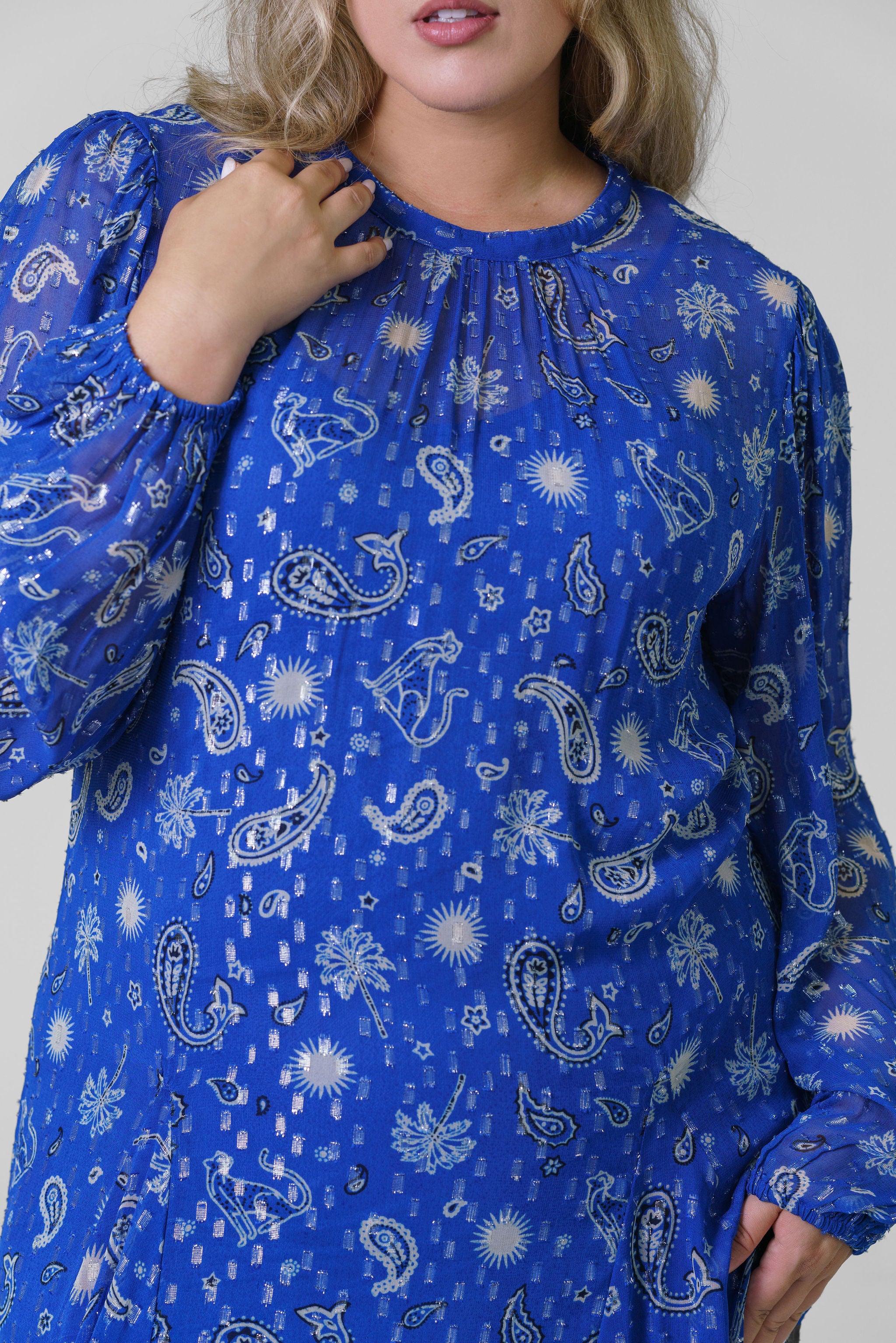BLUE RUNNING PAISLEY BIBI DRESS plus-size - AMOUR781