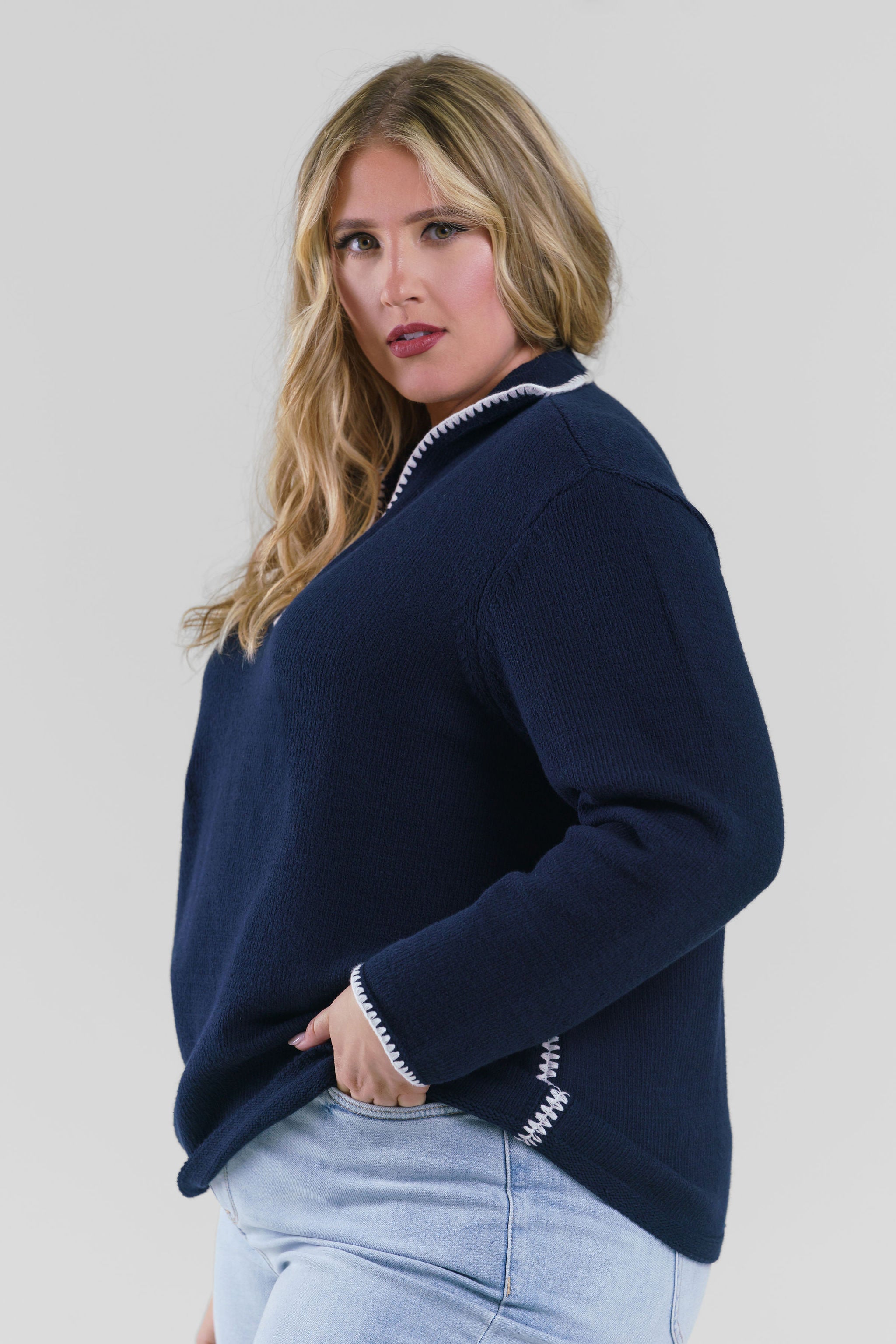 BLANKET STITCH GETAWAY SWEATER plus-size - AMOUR781