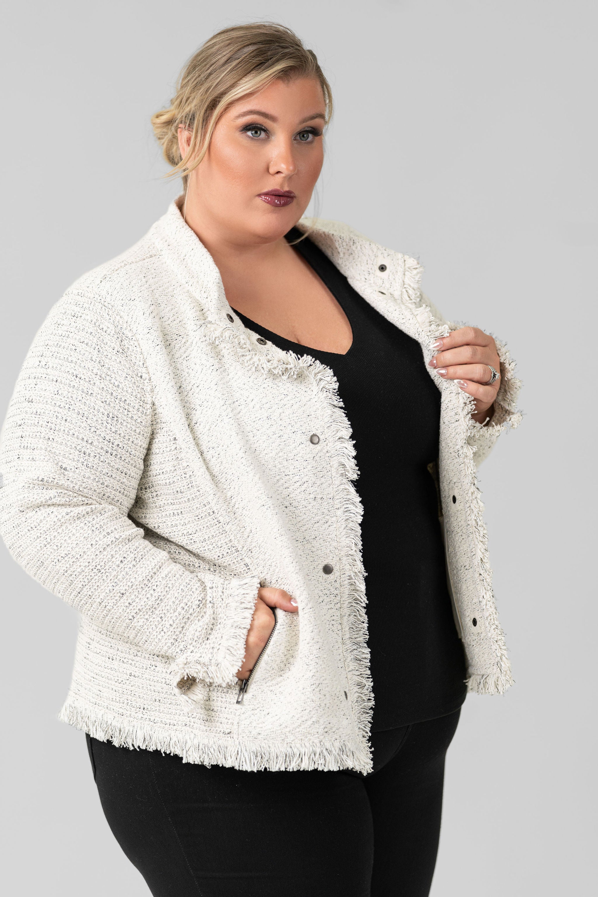 COLLARED FRINGE JACKET plus-size - AMOUR781