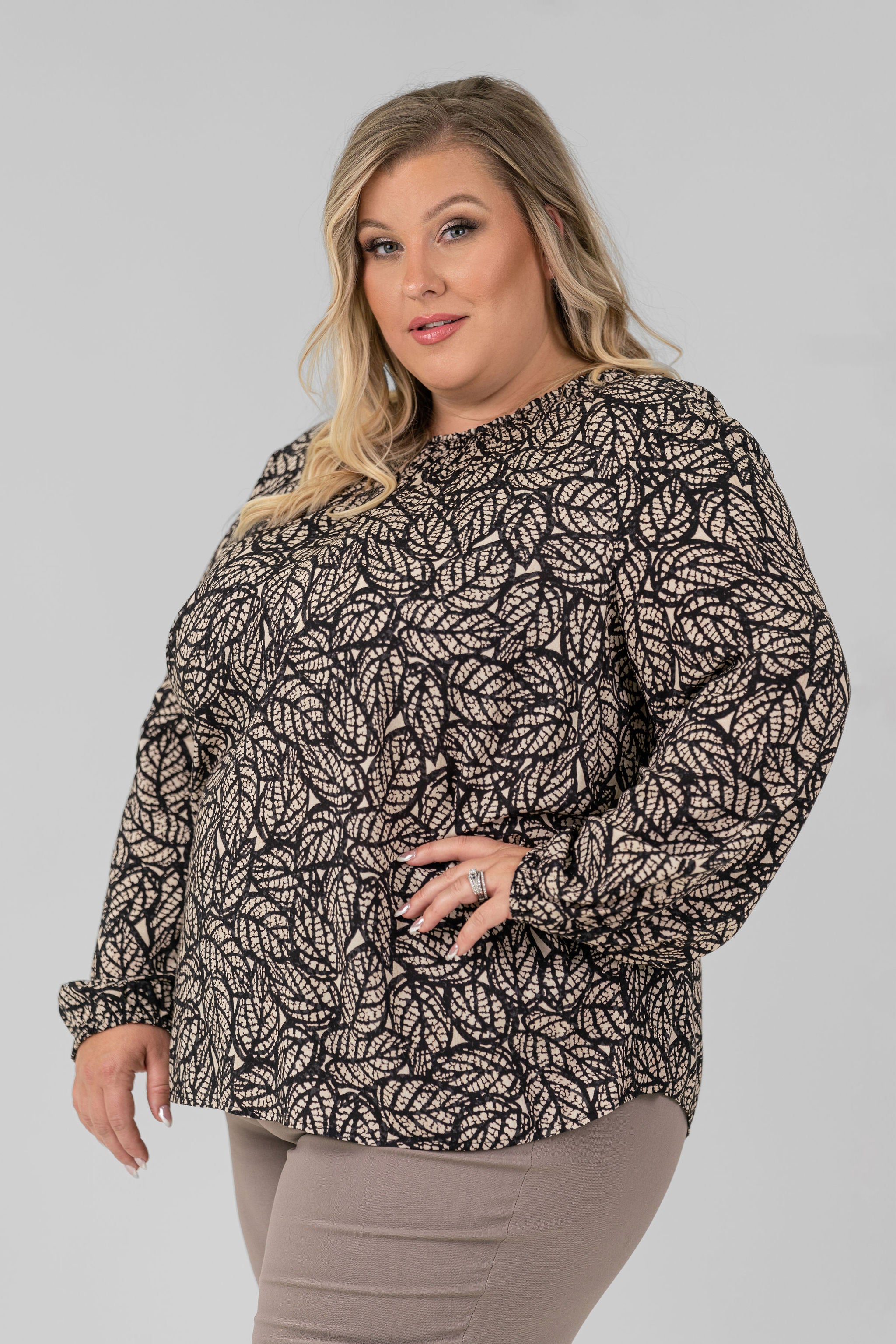 LACEY LEAVES TOP plus-size - AMOUR781