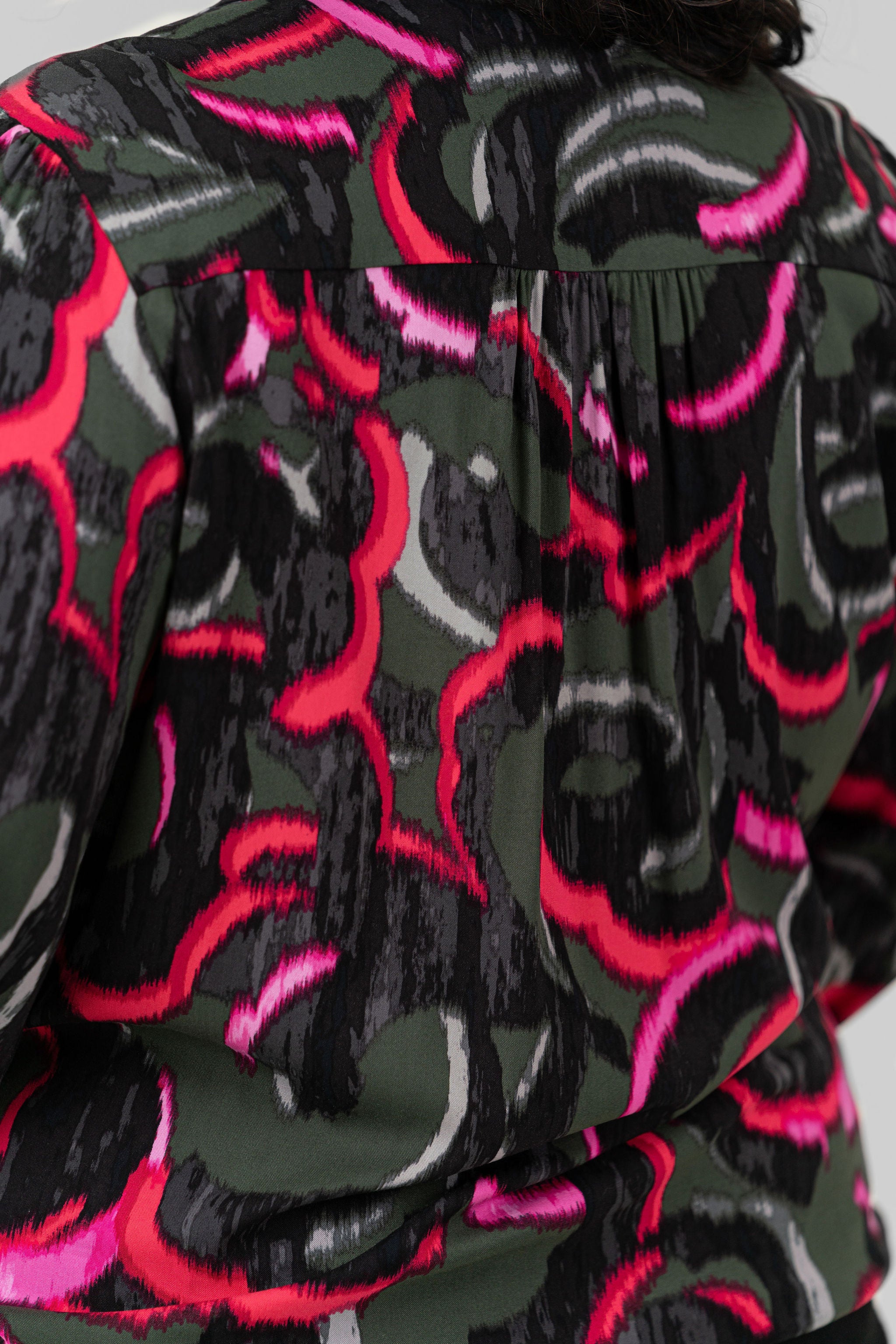 NEON DOODLE LIVE IN SHIRT plus-size - AMOUR781