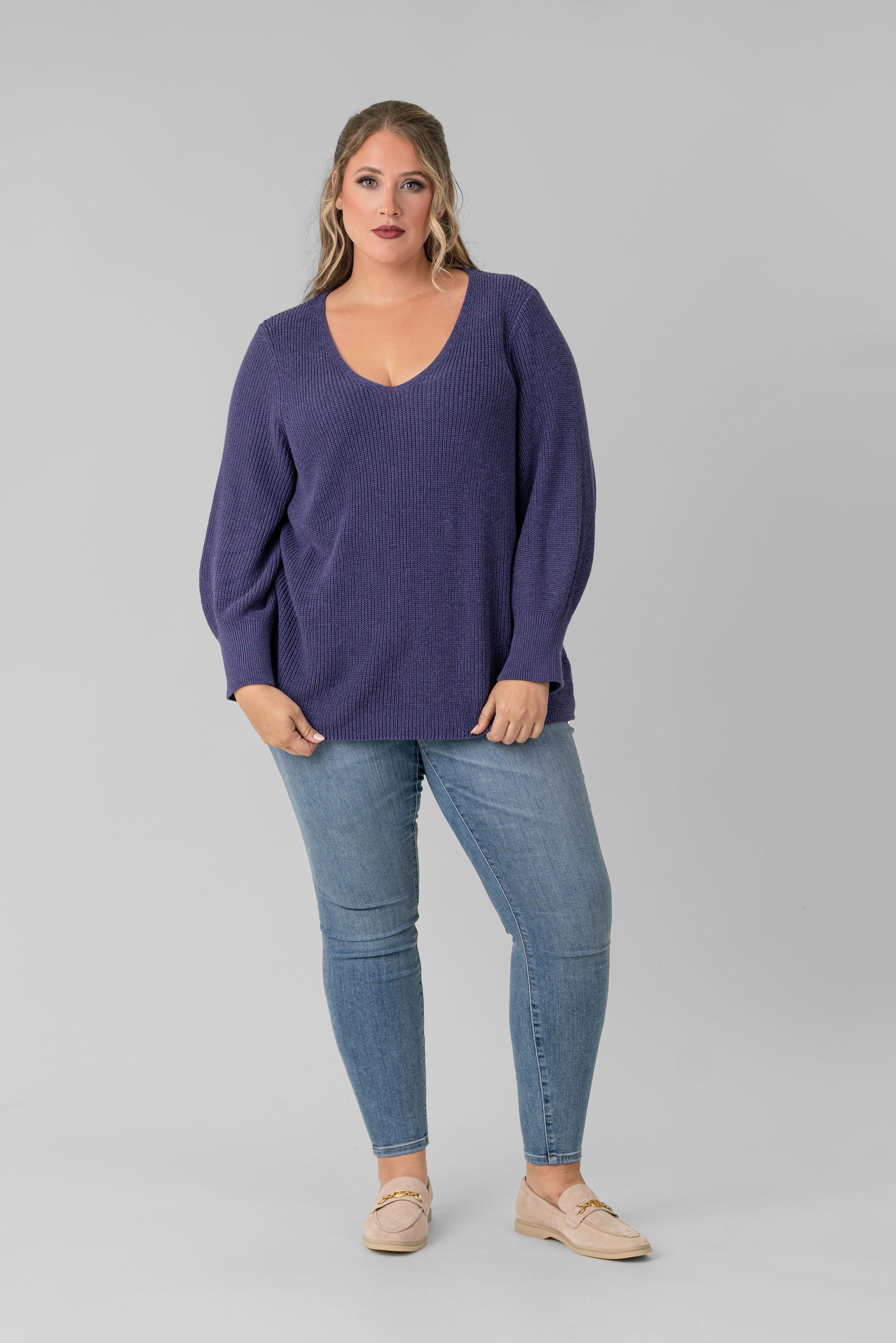 SHAKER KNIT V-NECK SWEATER plus-size - AMOUR781