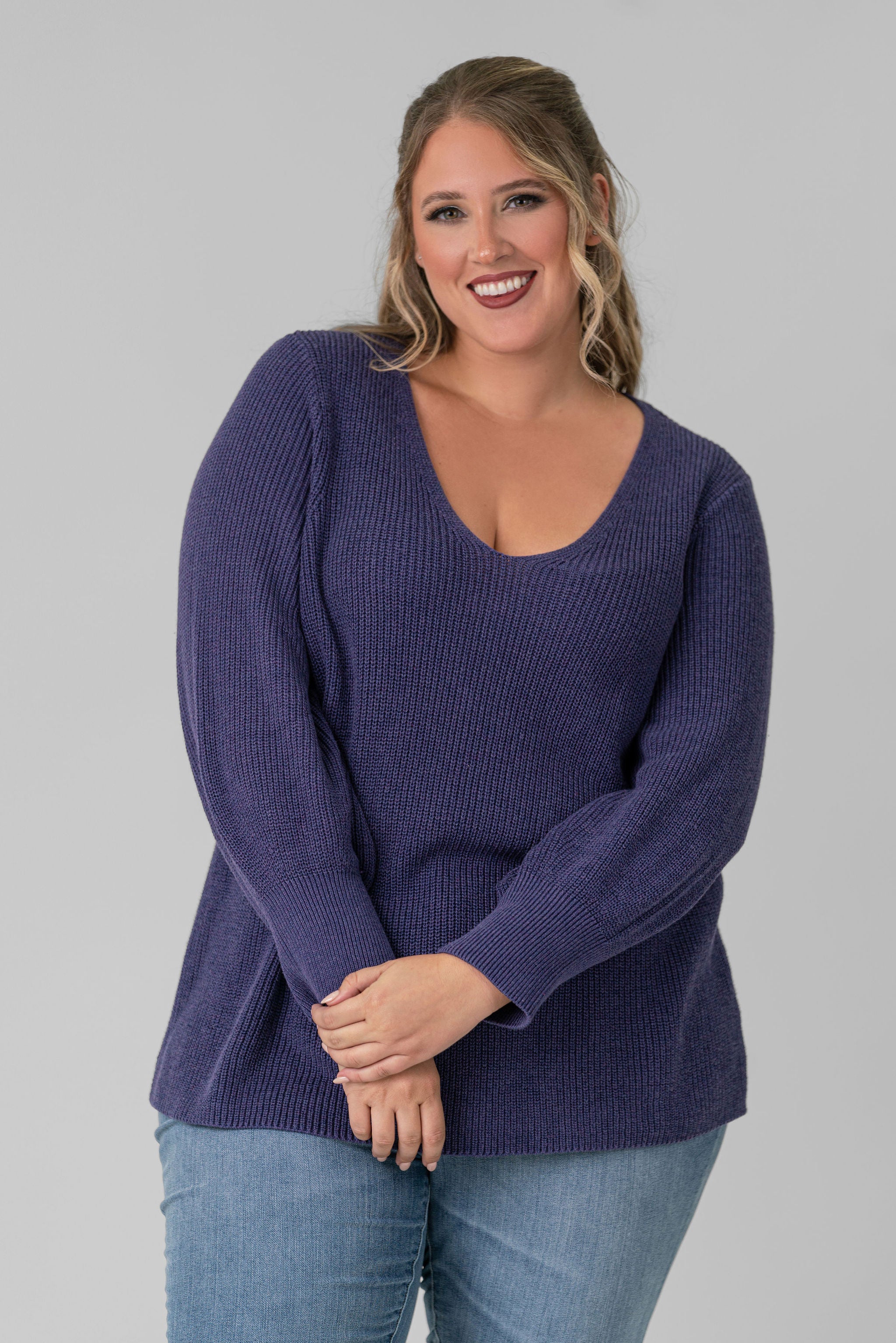 SHAKER KNIT V-NECK SWEATER plus-size - AMOUR781