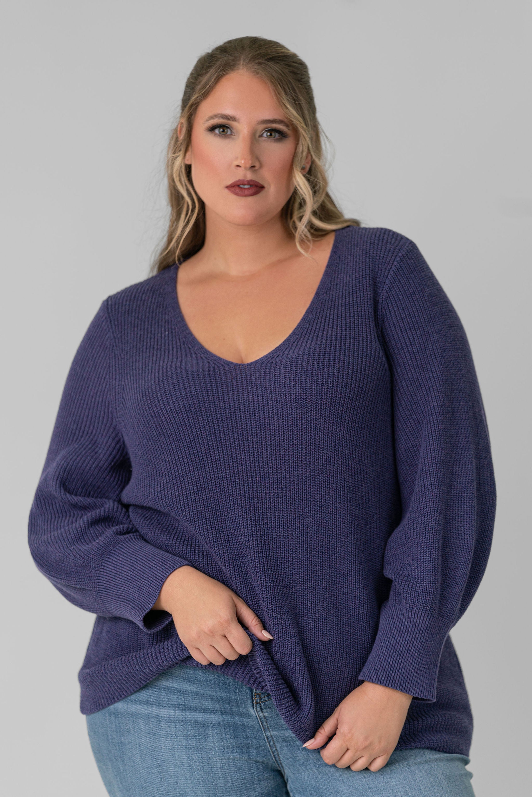 SHAKER KNIT V-NECK SWEATER plus-size - AMOUR781