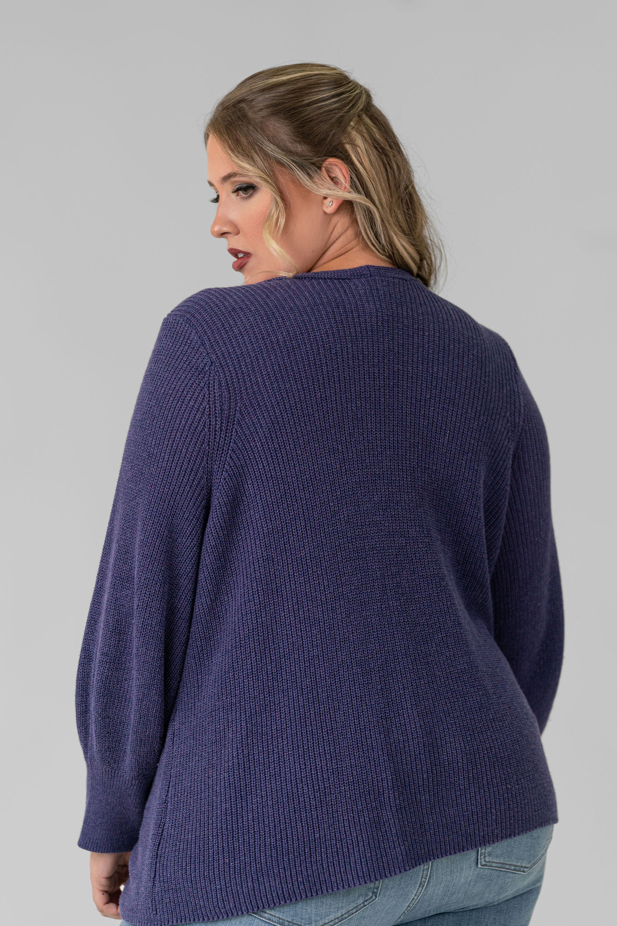 SHAKER KNIT V-NECK SWEATER plus-size - AMOUR781