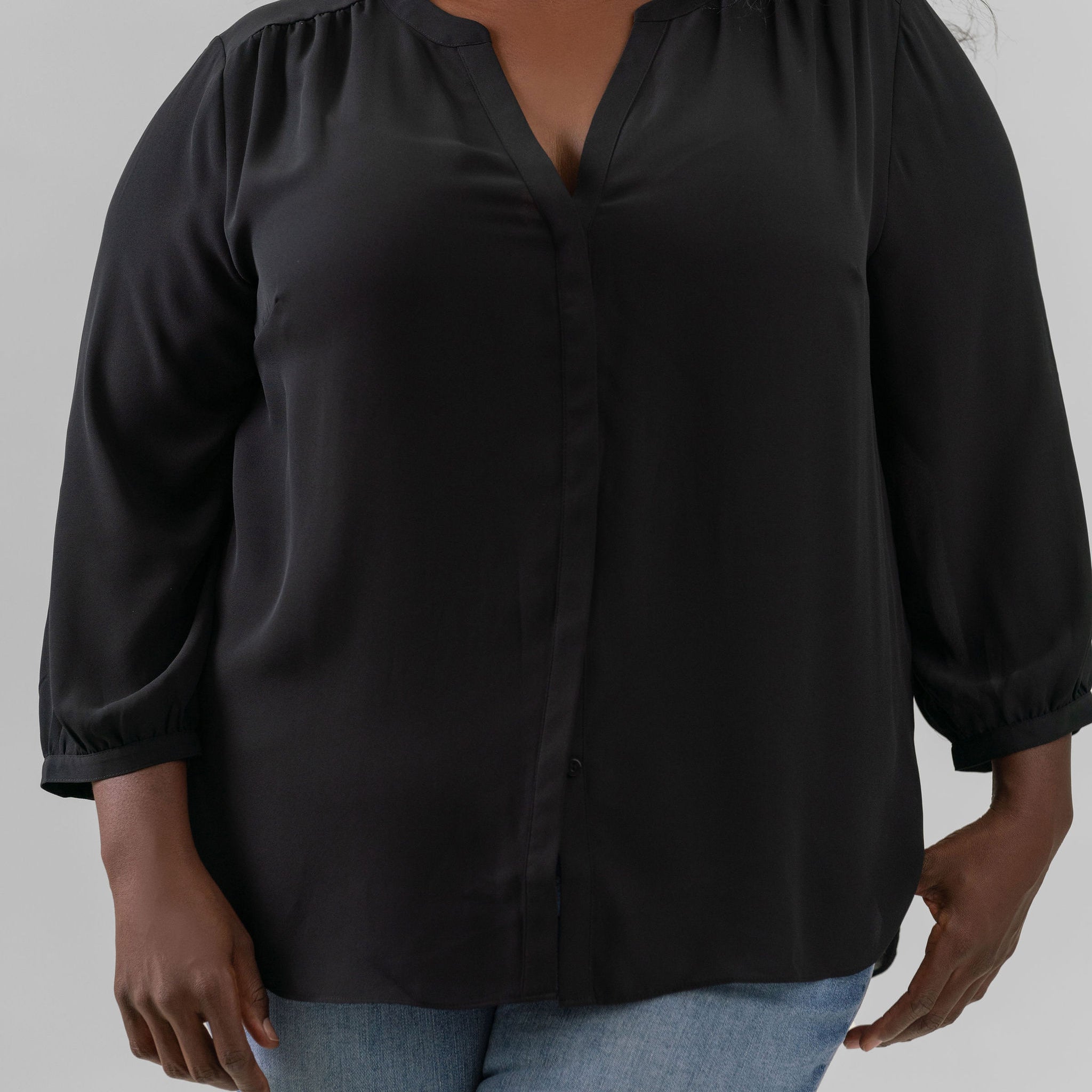 PINTUCK BLOUSE - Black plus-size - AMOUR781