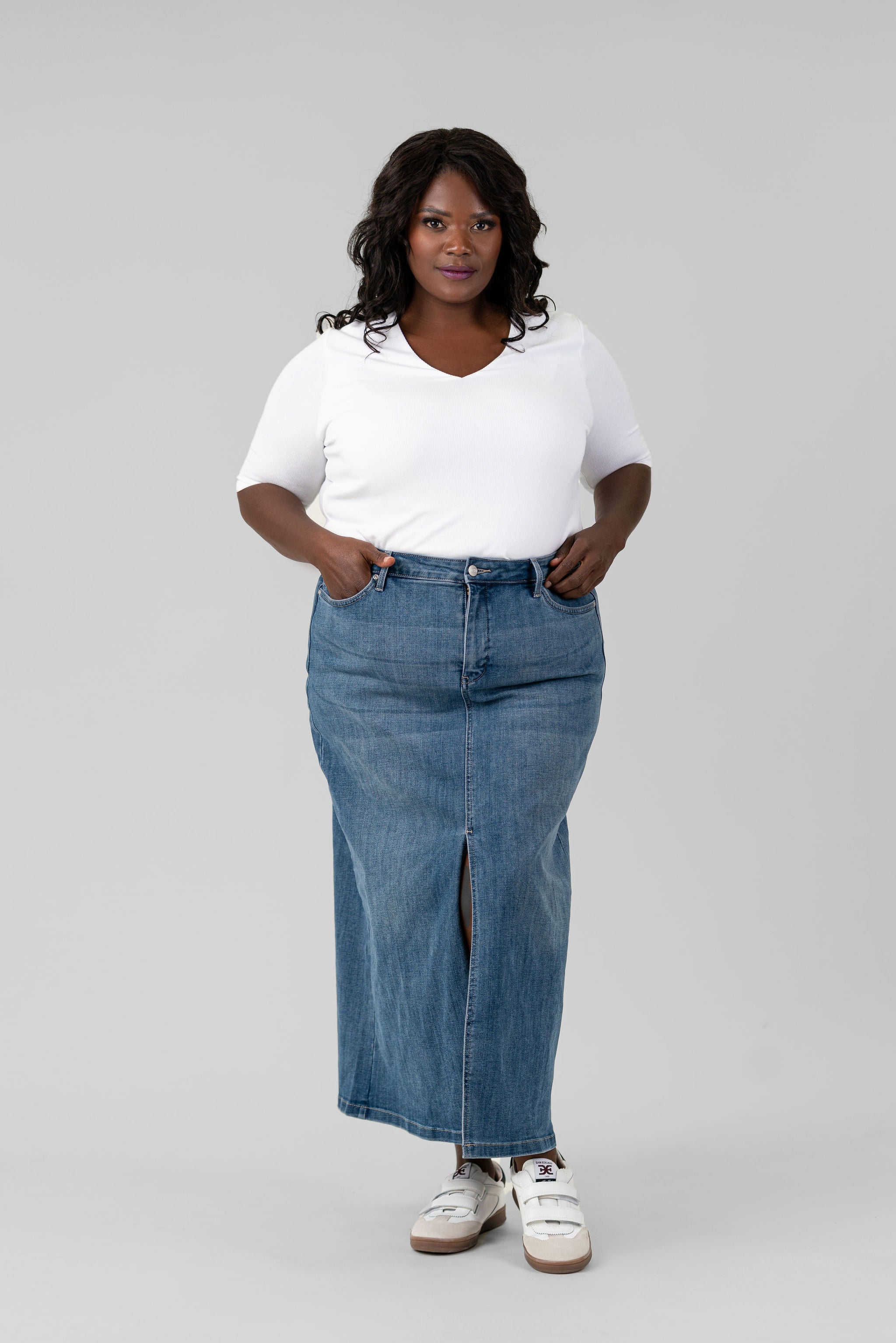 HIGH RISE LONG SKIRT WITH SLIT – AMOUR7811