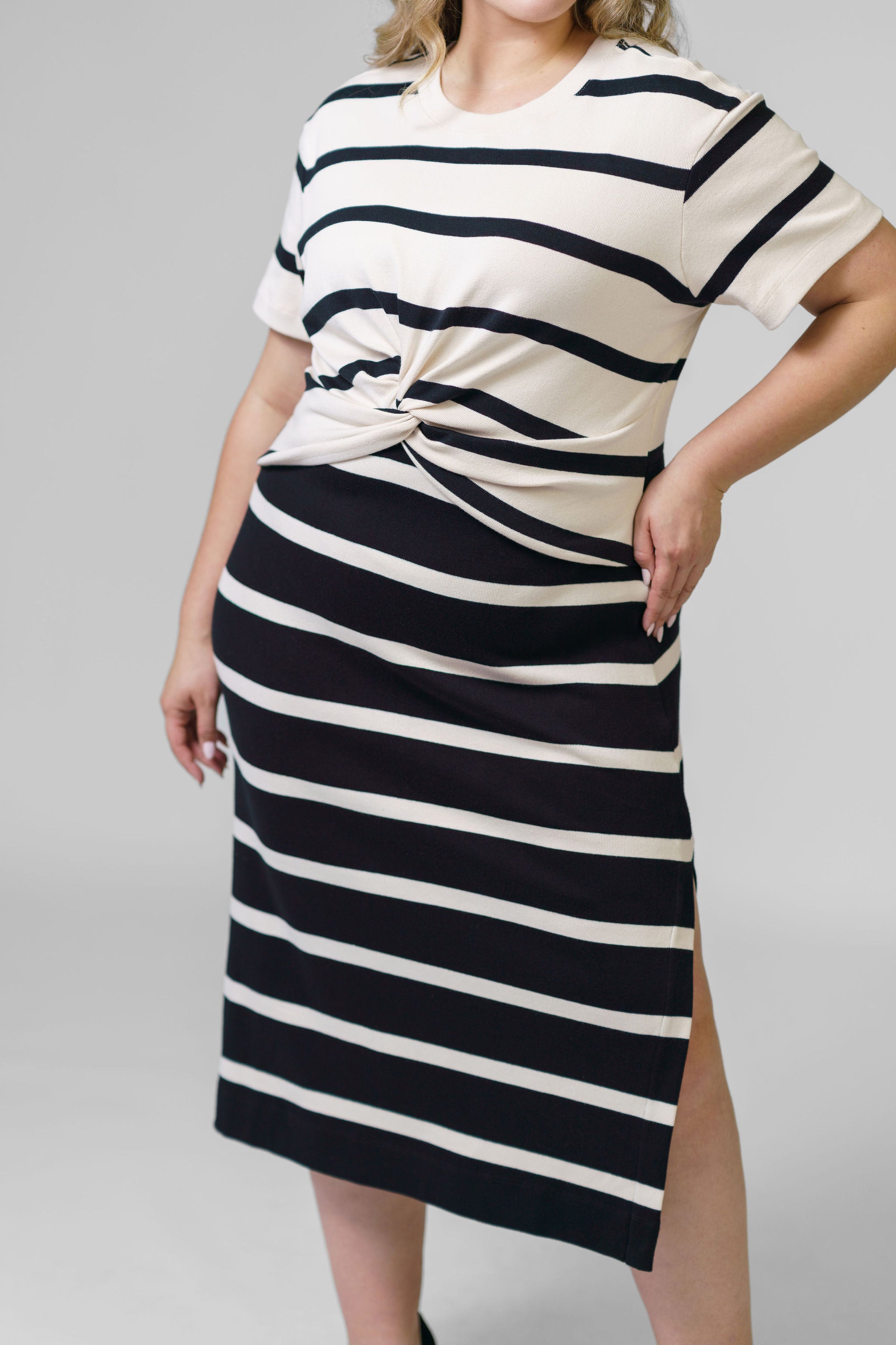 WILLOW DRESS plus-size - AMOUR781