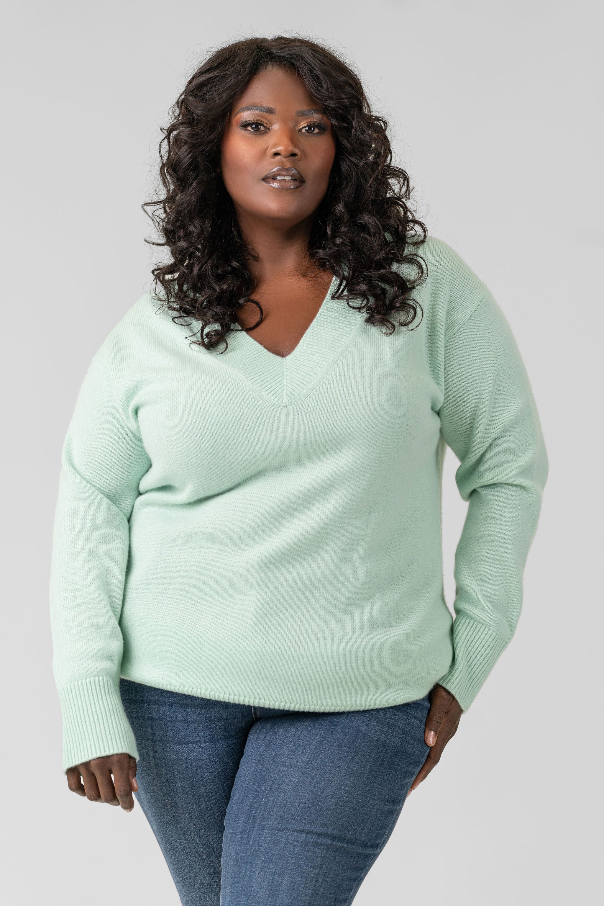 RIB TRIM V-NECK plus-size - AMOUR781